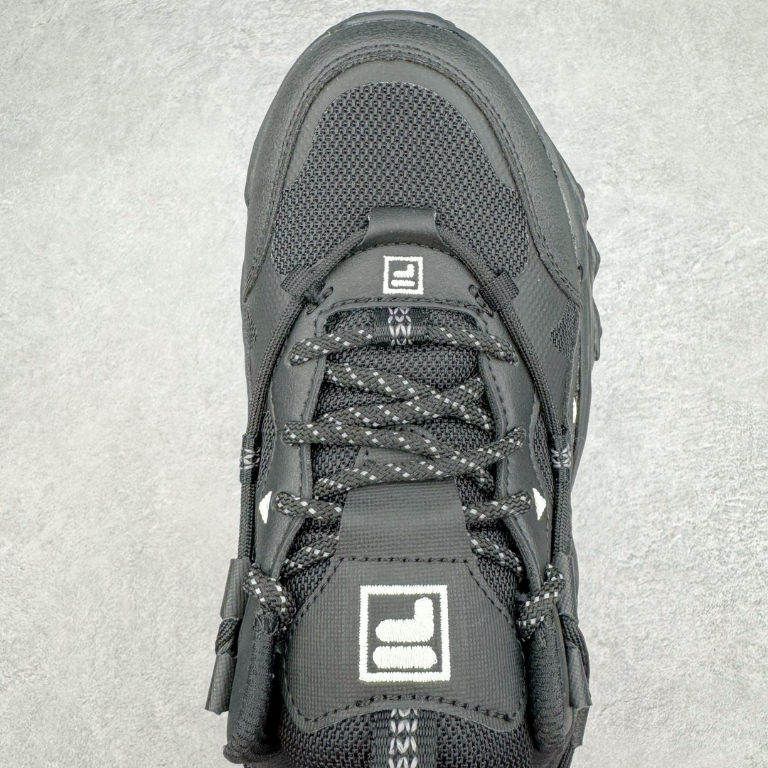 图片[4]-FILA FUSION 斐乐潮牌防滑耐磨轻便运动鞋 FUSION 系列传承了 FILA 的百年基因，融入年轻运动及潮流文化，成为引领变革、创新突破的一代。以“1+N” 的跨界合作模式重现经典的同时创造经典。带来最出其不意的跨界合作惊喜。同时，FILAFUSION把FILA 的 DNA 融入到定制体验里，你可以随心制造厲于你的产品。FILA FUSION 的鞋家族涵盖了老爹鞋、跑步鞋、网球鞋、季节款。风格复古新潮，满足了时尚人士出行及各类运动的搭配需求，成为当下年轻人筷拥的鞋类品牌之一。FILA FUSION 走进年轻人的世界，通过年轻人运动，街舞，滑板，篮球，展现 FILA FUSION 的潮流态度和年轻文化。FILA FUSION 认为末来属于引领变革、创新突破的年轻一代，让我们一起构成 FILA 未来的蓝图吧！尺码：36 36.5 37.5 38 38.5 39 40 40.5 41 42 42.5 43 44 44.5 45-选品中心