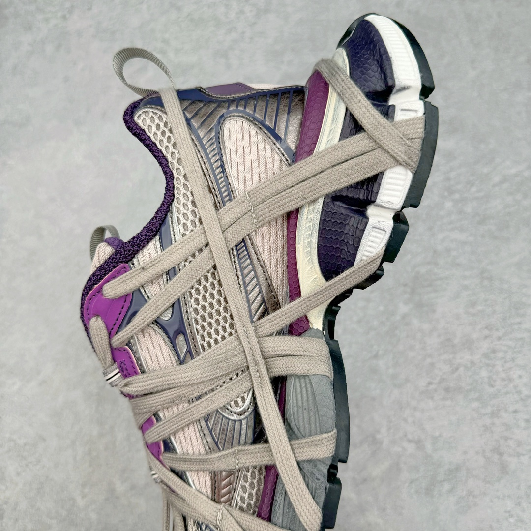 图片[7]-＃纯原 BALENCIAGA 3XL Sneakers 巴黎世家十代网布系带低帮走秀复古老爹鞋 全套原纸板楦头开发 最原汁原味的灵魂版型 全鞋荧光划线卡点 胶水把控整洁度追求极致完美 每一双都是工艺品 多重QC质检 超越公司货的品控标准 实实在在的免检产品 原盒原配 正确字体电绣 粗细、位置、大小正确 侧边TPU 透气孔匹配意产原版 正确分离大底 TPU软底 原版一致大底LOGO 立体感十足 原厂皮料水洗做旧 采购原厂网纱 不含皮革 网布材料和聚氨酯 磨损效果 鞋头边缘和后帮 Balenciaga 徽标 鞋面和后跟凸印尺码 鞋舌 3XL 橡胶品牌标识和反光细节 鞋帮拉袢和鞋舌拉祥 配反光细节 备用鞋带在鞋履前侧 可在穿着前取下 便于不同造型搭配 偏大一码 尺码：35 36 37 38 39 40 41 42 43 44 45 46-选品中心