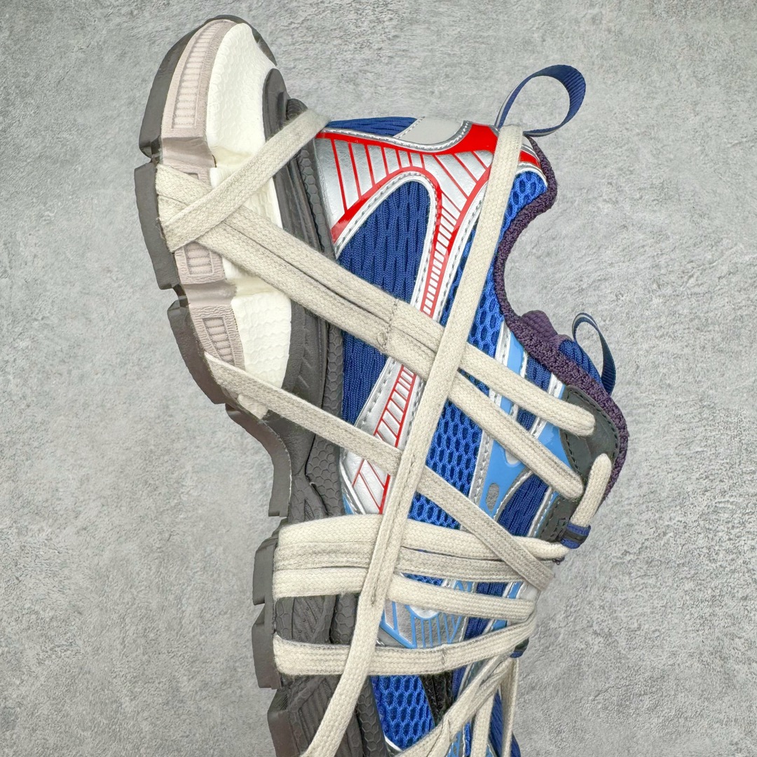 图片[6]-＃纯原 BALENCIAGA 3XL Sneakers 巴黎世家十代网布系带低帮走秀复古老爹鞋 全套原纸板楦头开发 最原汁原味的灵魂版型 全鞋荧光划线卡点 胶水把控整洁度追求极致完美 每一双都是工艺品 多重QC质检 超越公司货的品控标准 实实在在的免检产品 原盒原配 正确字体电绣 粗细、位置、大小正确 侧边TPU 透气孔匹配意产原版 正确分离大底 TPU软底 原版一致大底LOGO 立体感十足 原厂皮料水洗做旧 采购原厂网纱 不含皮革 网布材料和聚氨酯 磨损效果 鞋头边缘和后帮 Balenciaga 徽标 鞋面和后跟凸印尺码 鞋舌 3XL 橡胶品牌标识和反光细节 鞋帮拉袢和鞋舌拉祥 配反光细节 备用鞋带在鞋履前侧 可在穿着前取下 便于不同造型搭配 偏大一码 尺码：35 36 37 38 39 40 41 42 43 44 45 46-选品中心