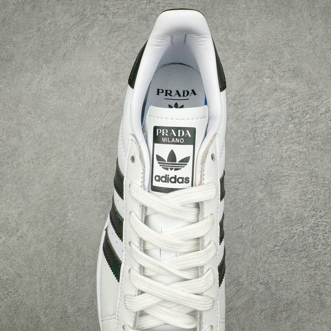 图片[5]-𝐏𝐑𝐀𝐃𝐀 x AD Originals Superstar 经典复古贝壳头板鞋 普拉达联名白黑 FW6680 诞生于1969年 是第一双将全皮面鞋 身与橡胶鞋头结合在一起的低帮篮球鞋 Superstar最开始 是作为高帮篮球鞋Pro Model的低帮版本而出现的 但因为其独特和醒目的橡胶鞋头造型而让大家熟知 被大家形象地称为\\\”shelltoe\\\”贝壳头 在70年代的美国职业篮球场上 接近3/4的NBA球员都将这双Superstar作为场上用鞋 80年代之后 经过不断的改良和发展 Superstar逐渐成为横跨时装、音乐、街头文化、休闲和运动等各大领域的时尚潮鞋 尺码：36 36.5 37 38 38.5 39 40 40.5 41 42 42.5 43 44 44.5 45-选品中心