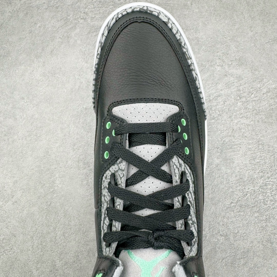 图片[4]-＃DF纯原 Air Jordan AJ3 Retro 黑蒂芙尼绿 CT8532-031 圈内最强三代系列 匠心打造 开发时长超过半年 目前可过各类鉴定或无法鉴定 裸鞋随便操作 全套原纸板楦头开发 原厂大底磨具加持立体防滑纹理 原装可视Air Sole气垫 原汁原味最完美的三代版型 唯一正确鞋头趴度弧度高度鞋身腰线 原厂TPU彩虹扎染后跟饰片 正确内里反口里网布 皮料菱角分明不变形无多余毛边 广东原厂zp同批次手工大底描漆拉丝 市场唯一原厂鞋扣模具 原厂织唛标 原厂飞人电绣工艺 尾指中部跳三针 独家绑鞋带手法 印刷中底布 四线拉帮 米色美纹纸贴合固定 进口港宝加持 后跟自然饱满 全鞋荧光划线卡点 追求极致完美 每一双都是工艺品 多重QC质检 超越公司货的品控标准 实实在在的免检产品 尺码：40 40.5 41 42 42.5 43 44 44.5 45 45.5 46 47.5 48.5-选品中心