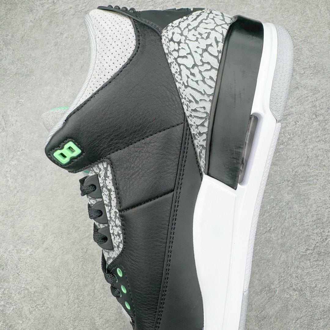 图片[7]-＃DF纯原 Air Jordan AJ3 Retro 黑蒂芙尼绿 CT8532-031 圈内最强三代系列 匠心打造 开发时长超过半年 目前可过各类鉴定或无法鉴定 裸鞋随便操作 全套原纸板楦头开发 原厂大底磨具加持立体防滑纹理 原装可视Air Sole气垫 原汁原味最完美的三代版型 唯一正确鞋头趴度弧度高度鞋身腰线 原厂TPU彩虹扎染后跟饰片 正确内里反口里网布 皮料菱角分明不变形无多余毛边 广东原厂zp同批次手工大底描漆拉丝 市场唯一原厂鞋扣模具 原厂织唛标 原厂飞人电绣工艺 尾指中部跳三针 独家绑鞋带手法 印刷中底布 四线拉帮 米色美纹纸贴合固定 进口港宝加持 后跟自然饱满 全鞋荧光划线卡点 追求极致完美 每一双都是工艺品 多重QC质检 超越公司货的品控标准 实实在在的免检产品 尺码：40 40.5 41 42 42.5 43 44 44.5 45 45.5 46 47.5 48.5-选品中心