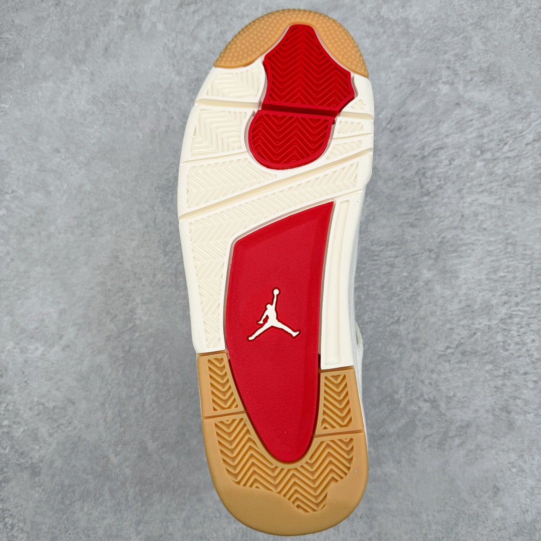 图片[9]-＃GX Levi’s x Air Jordan AJ4 \\\”Denim\\\” 李维斯联名 牛仔白 AO2571-100 圈内最强四代 独家外贸特供尺码含 45.5 49.5 50.5 耗时半年巨作 全套原纸板楦头开发 原厂特供皮料加持 确保原汁原味 完美呈现四代版型 一比一鞋头弧度高度鞋身弧度 数据细节工艺流程均保持原鞋一致 原厂TPU网格鞋带扣 正确内里网布 菱角分明不变形无多余毛边 柔软性质感一致于原鞋 市场唯一原厂鞋扣模具 背面可见隐藏注塑口 原厂织唛标 原厂飞人电绣工艺 尾指中部跳三针 独家绑鞋带手法 印刷中底布 四线拉帮 米色美纹纸贴合固定 进口港宝加持 后跟自然饱满 全鞋荧光划线卡点 追求极致完美 每一双都是工艺品 多重QC质检 超越公司货的品控标准 实实在在的免检产品 尺码：40 40.5 41 42 42.5 43 44 44.5 45 45.5 46 47.5 48.5 49.5 50.5-选品中心