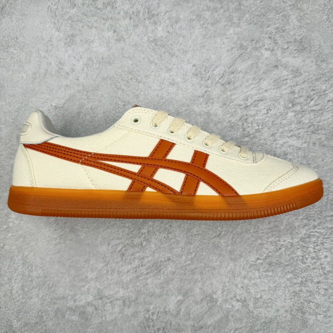 💰120 ＃福利特价‼Asics Onitsuka Tige TOKUTEN 亚瑟士鬼冢虎男女士复古跑鞋街拍潮鞋低帮板鞋经典款中性复古运动鞋 轻盈舒适 时尚与复古与一体 轻盈的款式 适合夏天~简单的设定配合修长的线条 全鞋身均以麖皮打造 散发着日本新一代的潮流品味 无论配衬任何造型都能胜任 Tokuten 精神来自80年代的室内用鞋 T-TOE前足补强设计 环状中底底部结构 橡胶大底元素 防滑耐磨的同时保持着鞋子的轻盈 并提供良好牵引力 脚感柔软舒适 长时间行走也不会觉得脚部不适 经典复刻款 休闲百搭 中性款男女都可穿 尺码：36 37 37.5 38 39 40.5 41.5 42 42.5 43.5 44 45 编码：Bby1936090-运动鞋