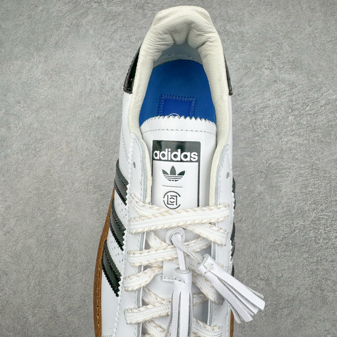 图片[5]-＃HP纯原 Clot x AD Original Superstar 联名圆头舒适耐磨低帮贝壳头板鞋 白棕 货号：IH3132 原鞋原档案开发 同源ZP原材 采用头层原厂平面油皮+牛皮围条 精工针车 全网独家正确私模 组合原装大底 三层组合 全新RB锯齿鞋底+高弹EVA+头层牛皮沿条 配件鞋盒同步原厂 全部遵循公司原鞋打造 2023年10月，香港潮牌Clot在纪念20周年2024年春夏时装秀推出将与Adidas再一次合作，这也是联合创始人陈冠希和Adidas在首次合作十多年后再次联手。全新合作特别之处CLOT对标志性的Adidas Superstar系列鞋款进行独特诠释。定于2024年2月23日推出Clot x Superstar “Cloud White”以云白色、核心黑色和水晶沙的时尚色调组合，采用预科生风格，配有白色皮革鞋身，饰有透气孔以增强透气性，并辅以标志性的贝壳鞋头，其他细节包括侧面的黑色三条纹、联名鞋舌标签和鞋跟标签，而且这款运动鞋采用堆叠式白色和棕褐色中底，为经典巨星增添了独特的风格，最后以奶油色凹槽橡胶外底，确保耐用性和牵引力。这个设计毫不费力地将传统与创新结合在一起。尺码：36 36.5 37.5 38 38.5 39 40 40.5 41 42 42.5 43 44 44.5 45 46-选品中心