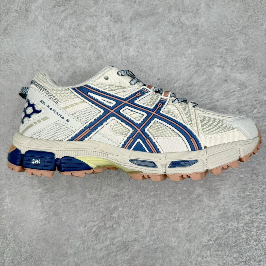 💰140 ＃福利特价‼ASICS GEL-KAHANA K8 亚瑟士越野跑步鞋抓地稳定运动鞋缓震耐磨跑鞋 GEL-KAHANA系列为实用级越野跑鞋 融合机能和户外潮流强势回归 核心科技GEL内置于后跟 配合SPEVA弹性中底 减轻落地时地面对脚部的冲击力 中底内侧DYNAMIC DUOMAX 双密度防倾斜装置和中足补强结构 以及后跟几何形状构造 多方面支撑保护 AHAR耐磨橡胶大底 配合沟槽纹路设计 增强抓地力 后足GEL缓冲系统 减轻冲击时的冲击 实现平稳过渡 Trusstic系统 减少鞋底的重量 同时保留了鞋子结构的完整性 尺码：36 37 38 39 39.5 40 40.5 41.5 42 42.5 43.5 44 45 编码：by2936010-运动鞋