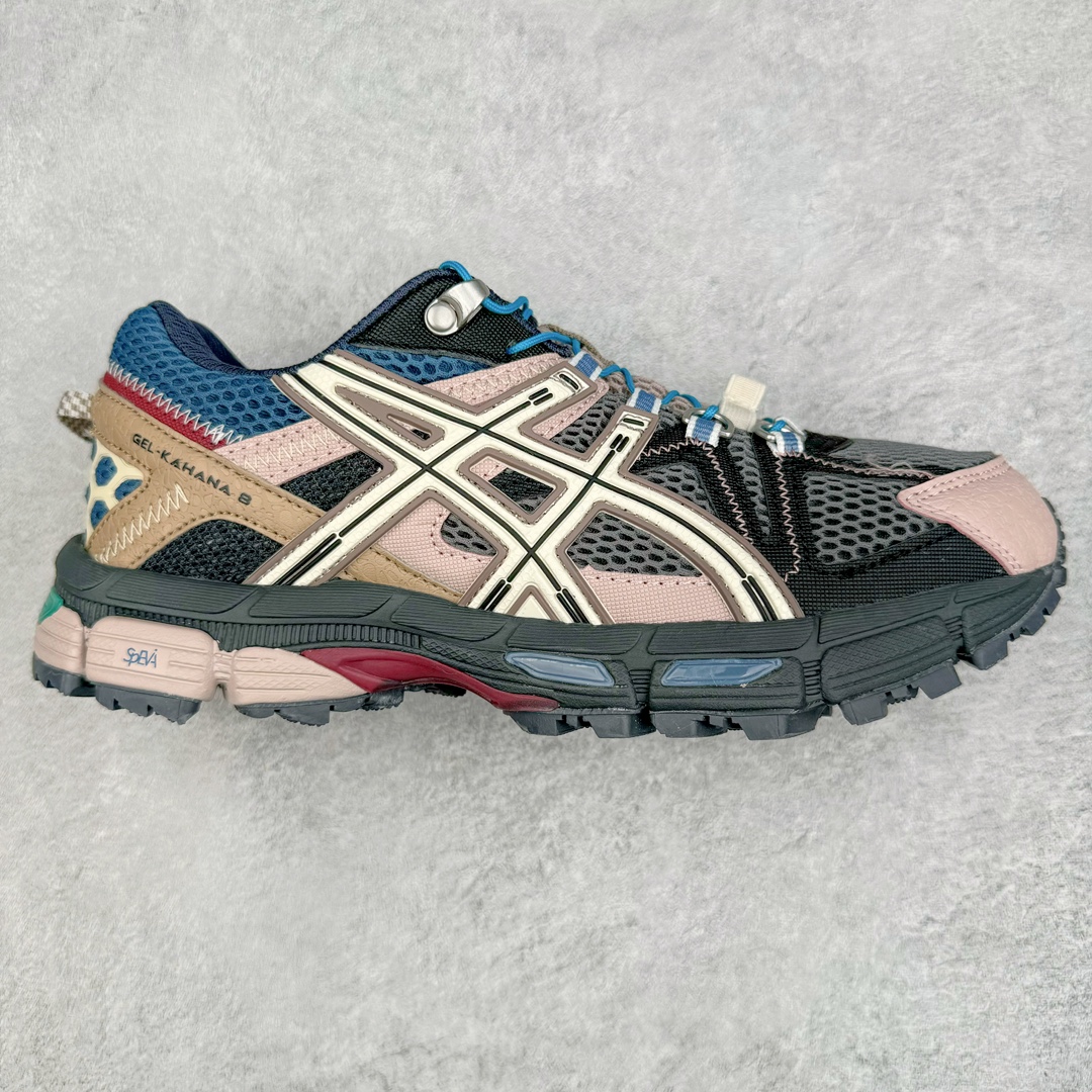 💰140 ＃福利特价‼ASICS GEL-KAHANA K8 亚瑟士越野跑步鞋抓地稳定运动鞋缓震耐磨跑鞋 GEL-KAHANA系列为实用级越野跑鞋 融合机能和户外潮流强势回归 核心科技GEL内置于后跟 配合SPEVA弹性中底 减轻落地时地面对脚部的冲击力 中底内侧DYNAMIC DUOMAX 双密度防倾斜装置和中足补强结构 以及后跟几何形状构造 多方面支撑保护 AHAR耐磨橡胶大底 配合沟槽纹路设计 增强抓地力 后足GEL缓冲系统 减轻冲击时的冲击 实现平稳过渡 Trusstic系统 减少鞋底的重量 同时保留了鞋子结构的完整性 尺码：36 37 38 39 39.5 40 40.5 41.5 42 42.5 43.5 44 45 编码：by2936010-运动鞋