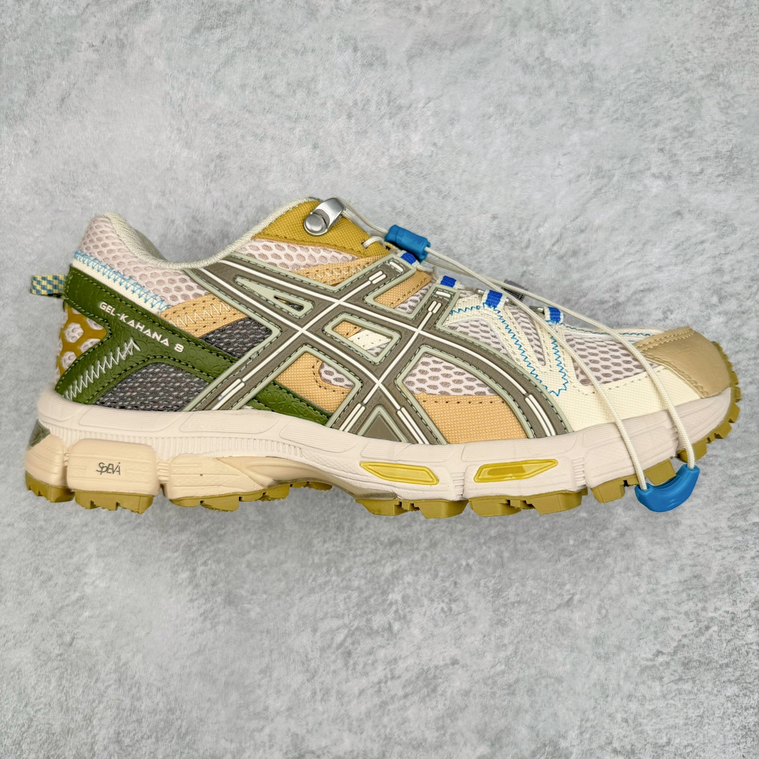 💰140 ＃福利特价‼ASICS GEL-KAHANA K8 亚瑟士越野跑步鞋抓地稳定运动鞋缓震耐磨跑鞋 GEL-KAHANA系列为实用级越野跑鞋 融合机能和户外潮流强势回归 核心科技GEL内置于后跟 配合SPEVA弹性中底 减轻落地时地面对脚部的冲击力 中底内侧DYNAMIC DUOMAX 双密度防倾斜装置和中足补强结构 以及后跟几何形状构造 多方面支撑保护 AHAR耐磨橡胶大底 配合沟槽纹路设计 增强抓地力 后足GEL缓冲系统 减轻冲击时的冲击 实现平稳过渡 Trusstic系统 减少鞋底的重量 同时保留了鞋子结构的完整性 尺码：36 37 38 39 39.5 40 40.5 41.5 42 42.5 43.5 44 45 编码：by2936010-运动鞋