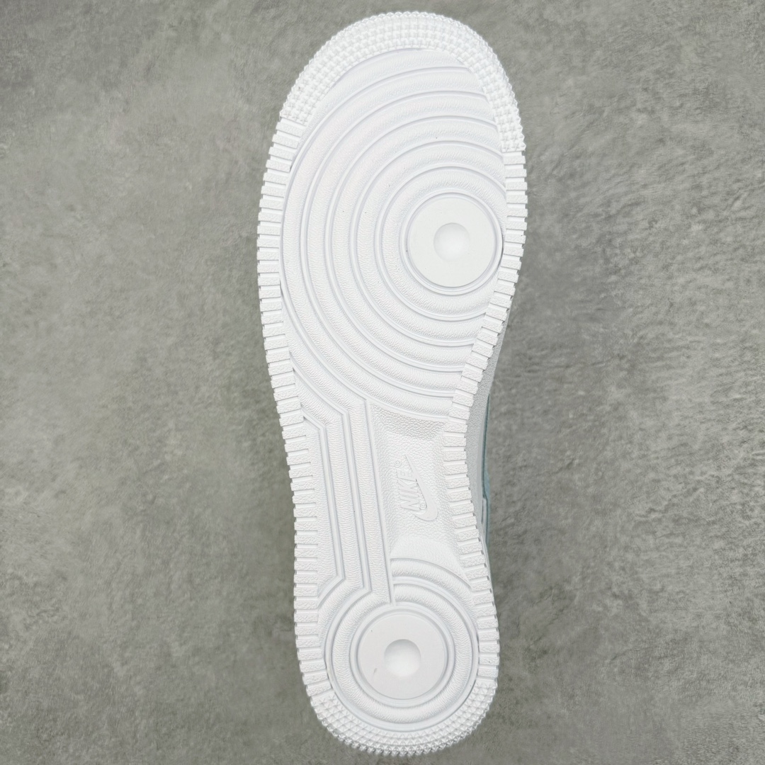 图片[9]-NK Air Force 1´07 Low 空军一号低帮百搭休闲运动板鞋 HF0022-100 柔软、弹性十足的缓震性能和出色的中底设计 横跨复古与现代的外型结合 造就出风靡全球三十多年的Force 1 直到今天还深受青睐 尺码：36 36.5 37.5 38 38.5 39 40 40.5 41 42 42.5 43 44 44.5 45-选品中心