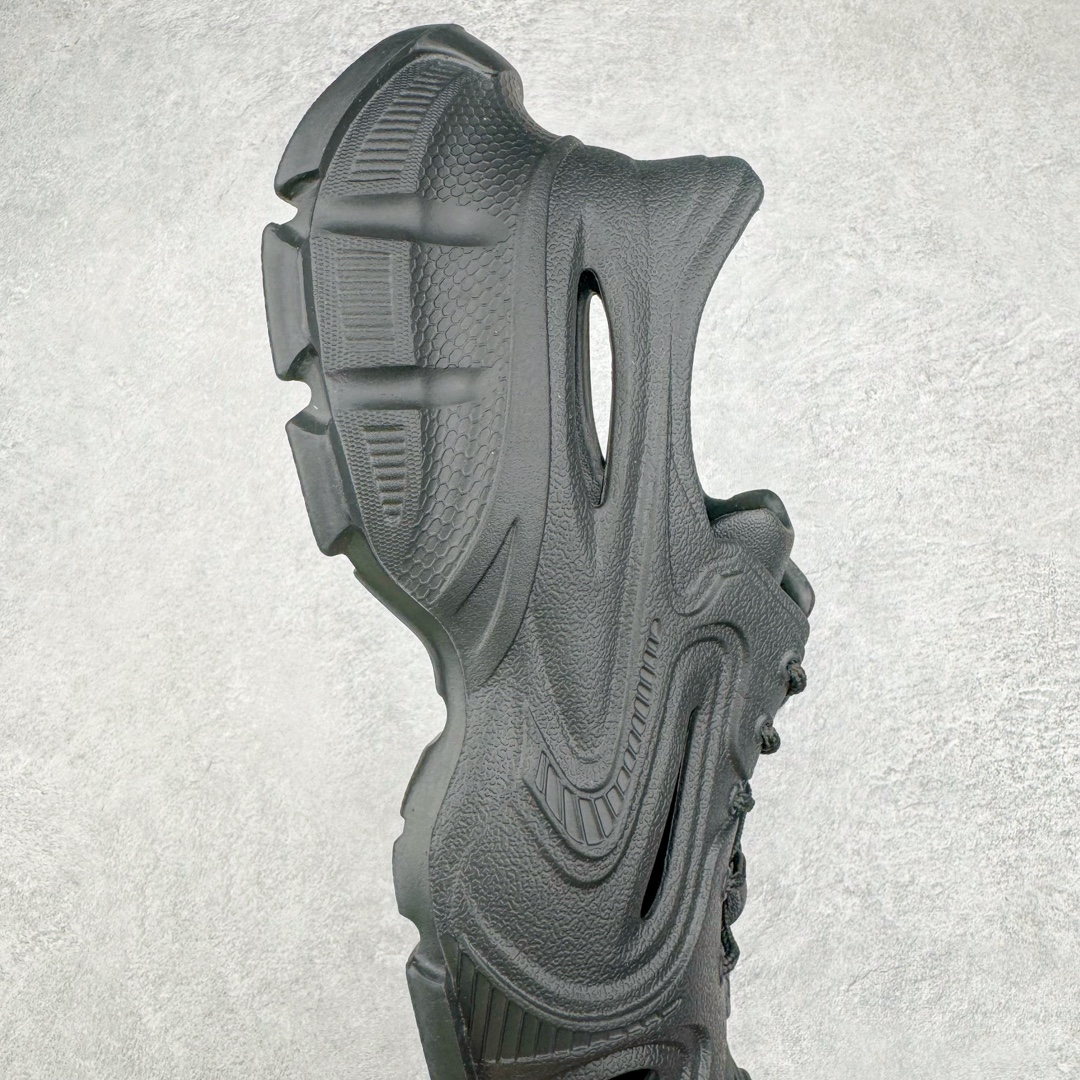 图片[6]-BALENCIAGA Mold Rubber Slide Sandals 巴黎世家系列露趾涉水百搭潮流休闲运动套穿拖鞋 橡胶材质 鞋表带上印有Balenciaga 品牌标识 后帮凹印BB标识 压模鞋底和鞋面 中国制造 用软布擦拭 材质：95%（注塑）EVA塑料、5% 泡沫塑料 尺码：36 37 38 39 40 41 42 43 44 45 46-选品中心