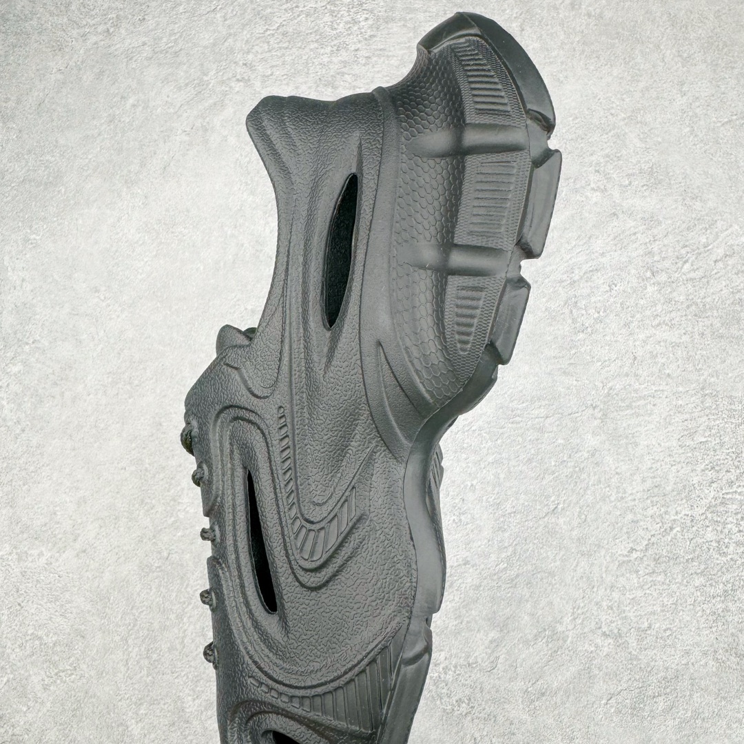 图片[7]-BALENCIAGA Mold Rubber Slide Sandals 巴黎世家系列露趾涉水百搭潮流休闲运动套穿拖鞋 橡胶材质 鞋表带上印有Balenciaga 品牌标识 后帮凹印BB标识 压模鞋底和鞋面 中国制造 用软布擦拭 材质：95%（注塑）EVA塑料、5% 泡沫塑料 尺码：36 37 38 39 40 41 42 43 44 45 46-选品中心