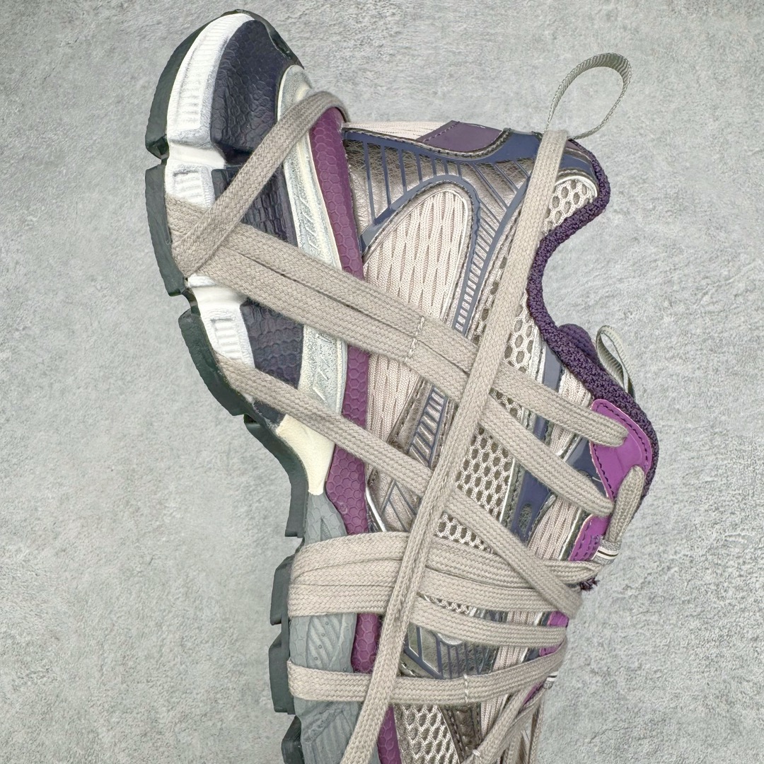 图片[6]-＃纯原 BALENCIAGA 3XL Sneakers 巴黎世家十代网布系带低帮走秀复古老爹鞋 全套原纸板楦头开发 最原汁原味的灵魂版型 全鞋荧光划线卡点 胶水把控整洁度追求极致完美 每一双都是工艺品 多重QC质检 超越公司货的品控标准 实实在在的免检产品 原盒原配 正确字体电绣 粗细、位置、大小正确 侧边TPU 透气孔匹配意产原版 正确分离大底 TPU软底 原版一致大底LOGO 立体感十足 原厂皮料水洗做旧 采购原厂网纱 不含皮革 网布材料和聚氨酯 磨损效果 鞋头边缘和后帮 Balenciaga 徽标 鞋面和后跟凸印尺码 鞋舌 3XL 橡胶品牌标识和反光细节 鞋帮拉袢和鞋舌拉祥 配反光细节 备用鞋带在鞋履前侧 可在穿着前取下 便于不同造型搭配 偏大一码 尺码：35 36 37 38 39 40 41 42 43 44 45 46-选品中心