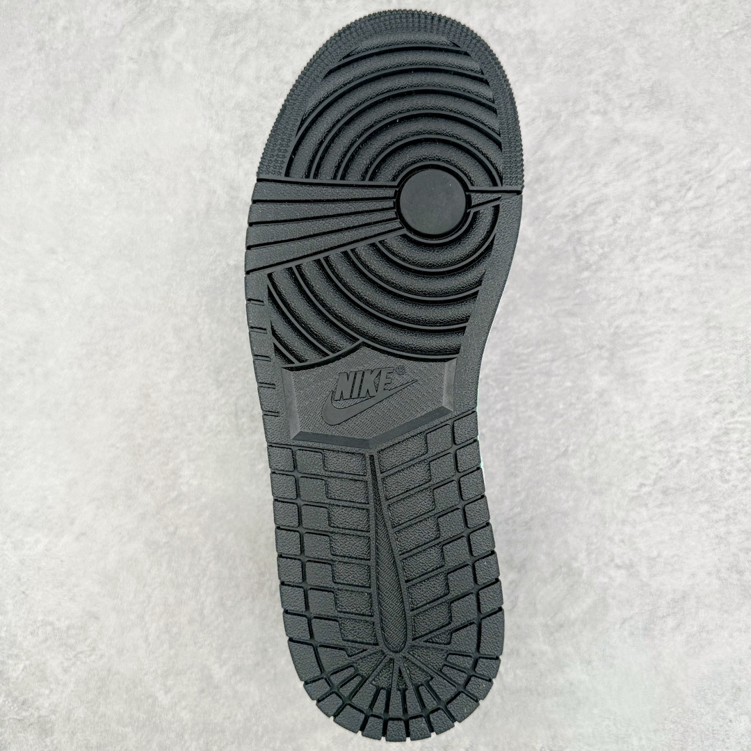 图片[9]-＃DT纯原 Air Jordan AJ1 Low 低帮 白黑绿 553558-131 终端优势供应 市面中低帮最具代表性版本没有之一 口碑大厂出品 品控大底版型不断改良更新 全套原纸板楦头开发 确保原汁原味 完美呈现版型 完美零毛边处理 原厂内置全掌气垫 价格定位良心 平台专用代工流水线出品 一眼公司既视感 拿到手的一瞬间就与众不同 碾压市面所有版本 全部原鞋开发 每一个配色都会采购原鞋确认细节 打破市面看图做货无好货之说 尺码：40 40.5 41 42 42.5 43 44 44.5 45 46-选品中心