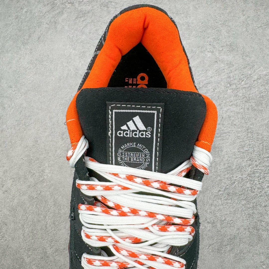 图片[5]-＃C版纯原 AD Adimatic Low 马蒂奇系列低帮复古鲨鱼面包鞋运动休闲滑板板鞋 IG4024 全套原厂楦头开版 原鞋开模 独家私模 大底一比一含胶量 大底上色一步到位油墨不跑偏 冲孔无杂质 正确翻毛皮料 裁边公整 后跟定型港宝加持 原盒原配中文标 整个鞋面由色彩艳丽的麂皮制成 搭配品牌标志性大尺寸三条纹 Logo 超宽鞋带作为鲜明特征 厚实的中底和耐用的橡胶外底为滑手们带来了良好的穿着体验 滑板运动作为都市街头运动的先驱 配色靓丽 夸张轮廓的包鞋 ADIMATIC 自然成为了优选单品 对于经典细节的充分保留 让人们的目光瞬间就能集中到这双与众不同的 Lo-Fi Style 滑板鞋上 尺码：36/45-选品中心