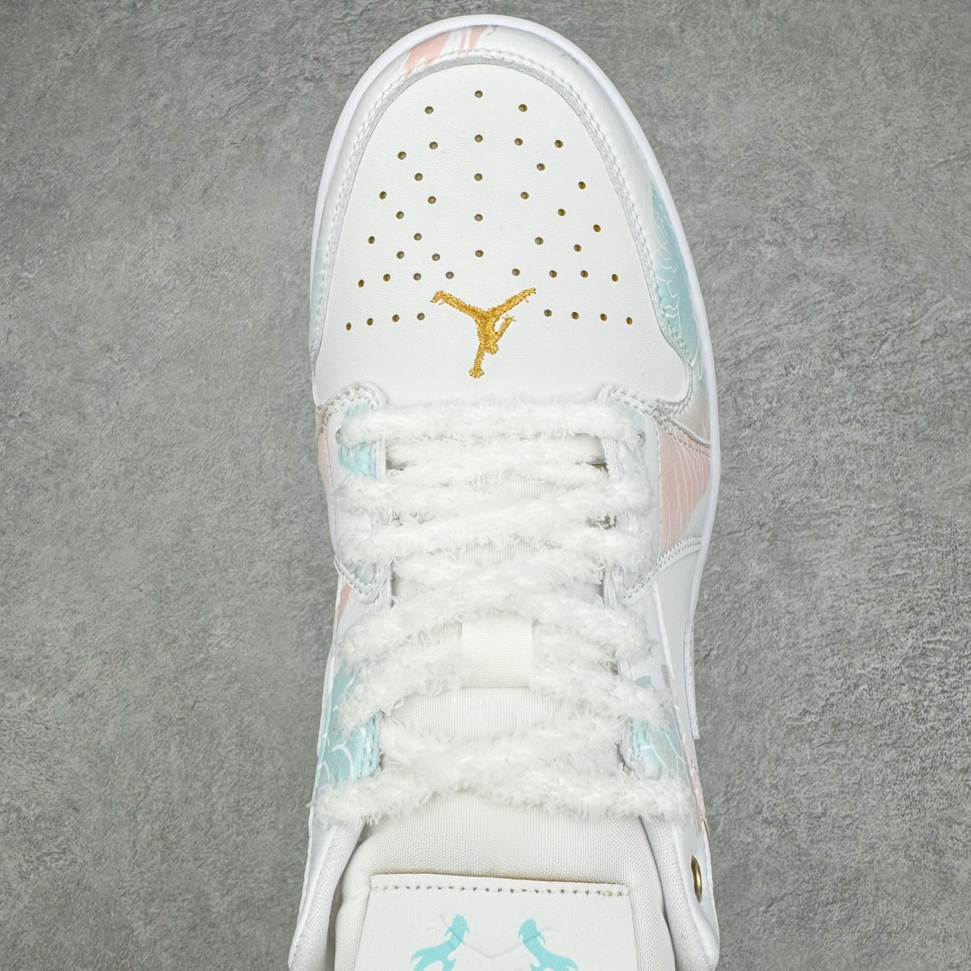 图片[4]-＃K版 Air Jordan AJ1 Low 低帮 CNY 蒸汽木偶 龙年限定 青帘烟雨 FN8901-164 全新流水线出品 DT版本唯一平替选择 市场第二梯队最强版 全部原鞋开发 原楦原纸板开发 全鞋电脑针车 原厂内置全掌气垫 原盒内在原标 唯一Zp原版鞋带绑法 免检产品 全新2022版型 全头层皮料 完美零毛边处理 原厂配置全掌气垫 价格定位良心 几十个配色陆续出货 尺码：36 36.5 37.5 38 38.5 39 40 40.5 41 42 42.5 43 44 44.5 45 46 47.5-选品中心