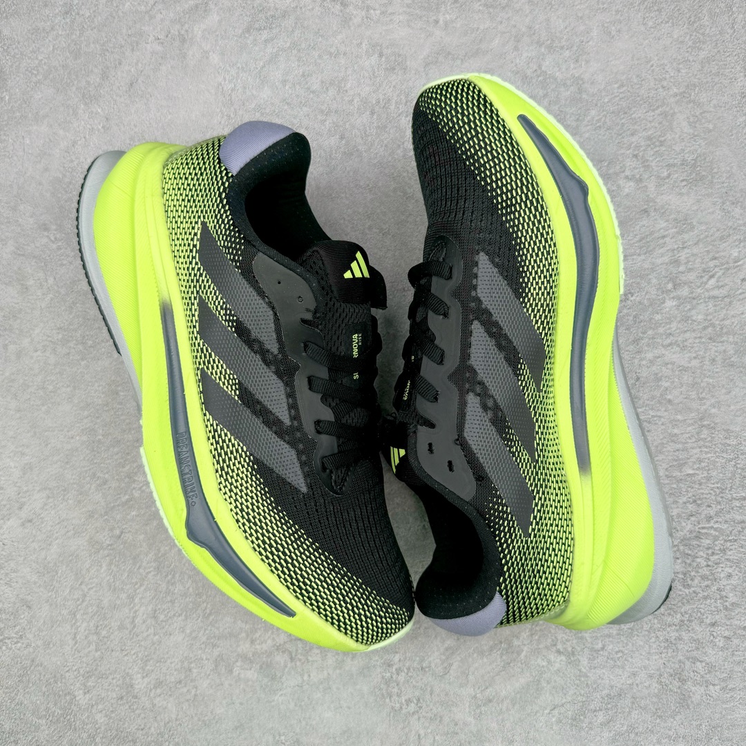 图片[3]-AD Supernova Rise 阿迪全新休闲轻跑鞋 款鞋采用了Dreamstrike+ 中底，将缓冲材质与柔软的织物相结合，以最大限度地减少刺激性摩擦和慢跑后水泡的可能性。在美学方面，Supernova Rise 从自然和生物中汲取灵感，如深色底色和半绿色细节。货号：IG5844 尺码：40 40.5 41 42 42.5 43 44 44.5 45-选品中心