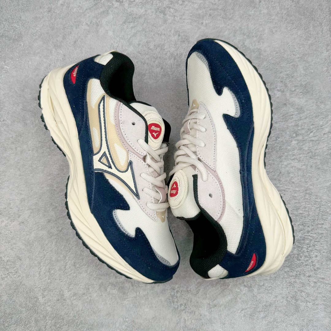 图片[3]-Mizuno 美津浓 Wave Rider Beta 复古时尚休闲舒适减震运动跑步鞋 美津浓WAVE机械缓震 可以说是机械缓震跑鞋科技的翘楚 有着非凡的适应性，有着充分而持久的缓震能力和轻量化设计，是一双可以陪伴我们日常训练甚至是半马比赛的跑鞋，无论是“跑步初哥”还是“精英老鸟”，只要不是比较夸张的大体重人群，都可以穿着WAVE RIDER 来跑步。如果你不知道跑步穿什么鞋，不知道给别人推荐什么鞋，那么选“美津浓 WAVE RIDER”总是没错的 尺码：36 36.5 37.5 38 38.5 39 40 40.5 41 42 42.5 43 44 44.5 45-选品中心
