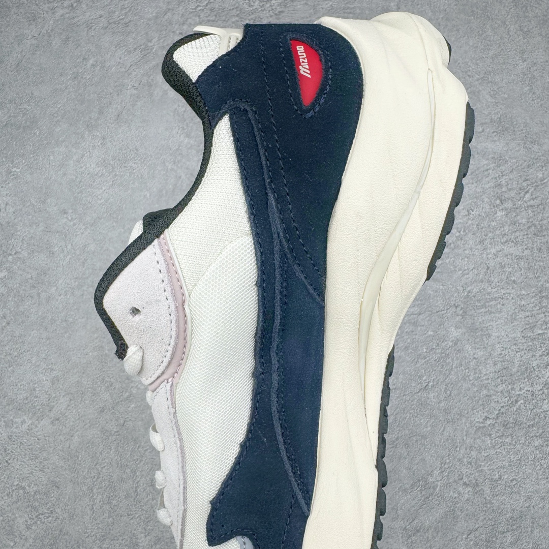 图片[7]-Mizuno 美津浓 Wave Rider Beta 复古时尚休闲舒适减震运动跑步鞋 美津浓WAVE机械缓震 可以说是机械缓震跑鞋科技的翘楚 有着非凡的适应性，有着充分而持久的缓震能力和轻量化设计，是一双可以陪伴我们日常训练甚至是半马比赛的跑鞋，无论是“跑步初哥”还是“精英老鸟”，只要不是比较夸张的大体重人群，都可以穿着WAVE RIDER 来跑步。如果你不知道跑步穿什么鞋，不知道给别人推荐什么鞋，那么选“美津浓 WAVE RIDER”总是没错的 尺码：36 36.5 37.5 38 38.5 39 40 40.5 41 42 42.5 43 44 44.5 45-选品中心