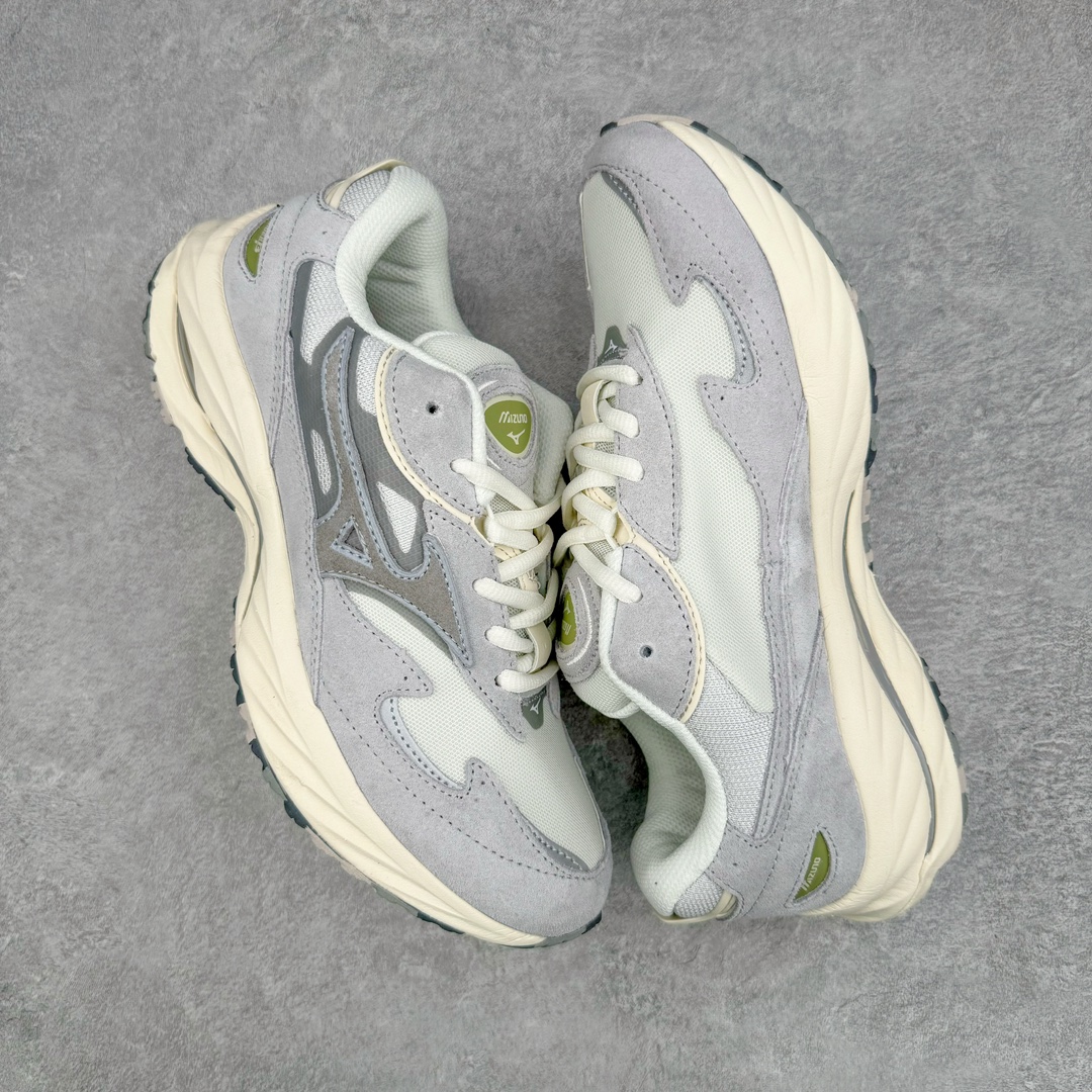 图片[3]-Mizuno 美津浓 Wave Rider Beta 复古时尚休闲舒适减震运动跑步鞋 美津浓WAVE机械缓震 可以说是机械缓震跑鞋科技的翘楚 有着非凡的适应性，有着充分而持久的缓震能力和轻量化设计，是一双可以陪伴我们日常训练甚至是半马比赛的跑鞋，无论是“跑步初哥”还是“精英老鸟”，只要不是比较夸张的大体重人群，都可以穿着WAVE RIDER 来跑步。如果你不知道跑步穿什么鞋，不知道给别人推荐什么鞋，那么选“美津浓 WAVE RIDER”总是没错的 尺码：36 36.5 37.5 38 38.5 39 40 40.5 41 42 42.5 43 44 44.5 45-选品中心