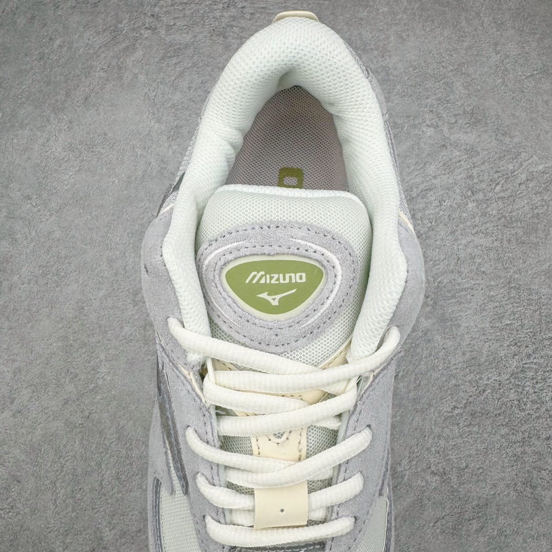 图片[5]-Mizuno 美津浓 Wave Rider Beta 复古时尚休闲舒适减震运动跑步鞋 美津浓WAVE机械缓震 可以说是机械缓震跑鞋科技的翘楚 有着非凡的适应性，有着充分而持久的缓震能力和轻量化设计，是一双可以陪伴我们日常训练甚至是半马比赛的跑鞋，无论是“跑步初哥”还是“精英老鸟”，只要不是比较夸张的大体重人群，都可以穿着WAVE RIDER 来跑步。如果你不知道跑步穿什么鞋，不知道给别人推荐什么鞋，那么选“美津浓 WAVE RIDER”总是没错的 尺码：36 36.5 37.5 38 38.5 39 40 40.5 41 42 42.5 43 44 44.5 45-选品中心