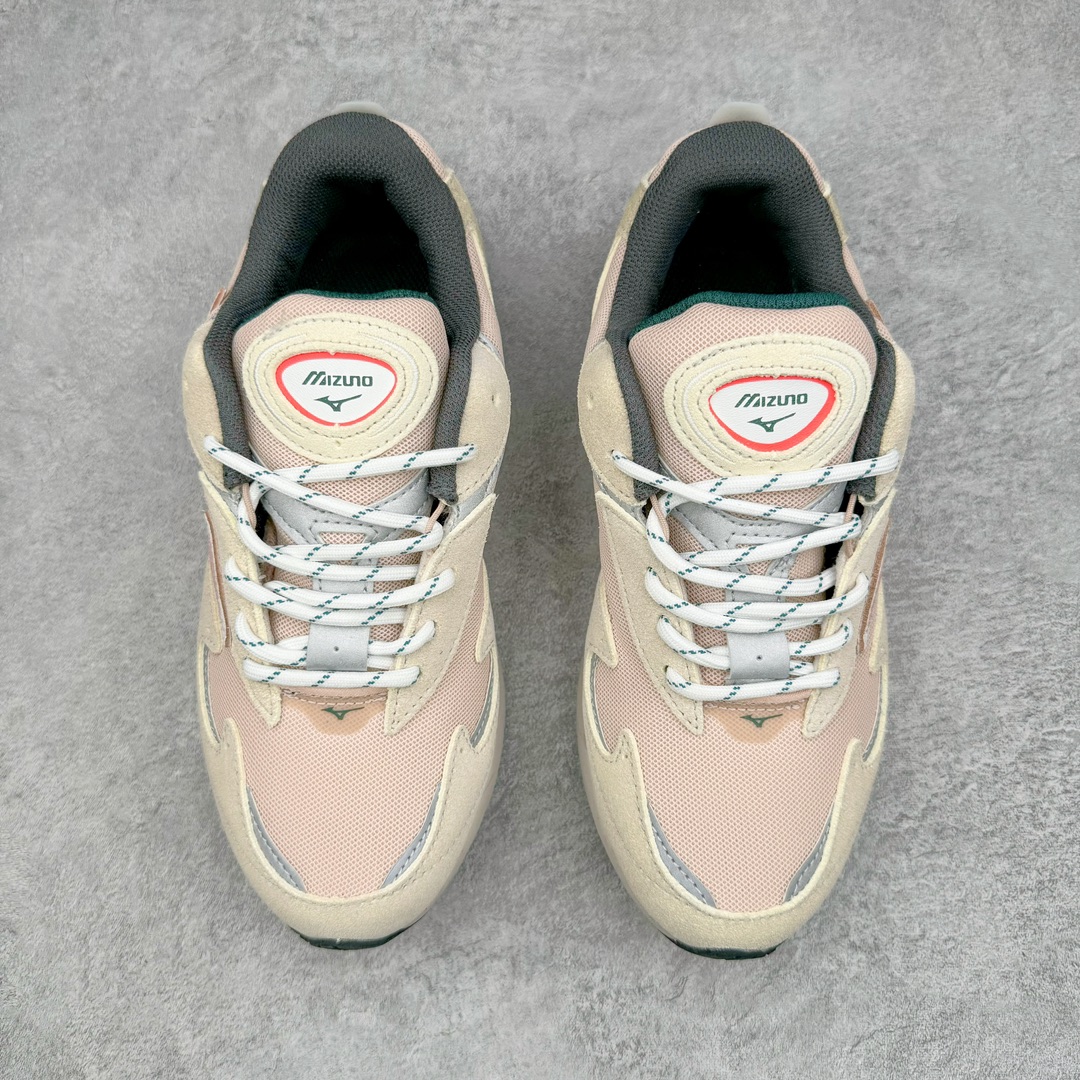 图片[2]-Mizuno 美津浓 Wave Rider Beta 复古时尚休闲舒适减震运动跑步鞋 美津浓WAVE机械缓震 可以说是机械缓震跑鞋科技的翘楚 有着非凡的适应性，有着充分而持久的缓震能力和轻量化设计，是一双可以陪伴我们日常训练甚至是半马比赛的跑鞋，无论是“跑步初哥”还是“精英老鸟”，只要不是比较夸张的大体重人群，都可以穿着WAVE RIDER 来跑步。如果你不知道跑步穿什么鞋，不知道给别人推荐什么鞋，那么选“美津浓 WAVE RIDER”总是没错的 尺码：36 36.5 37.5 38 38.5 39 40 40.5 41 42 42.5 43 44 44.5 45-选品中心