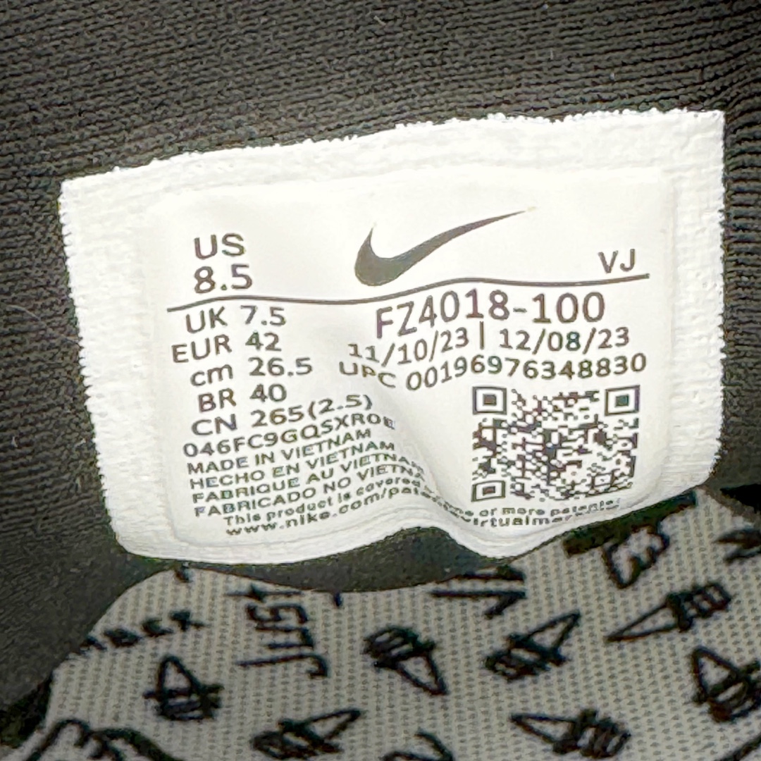 图片[11]-＃纯原 NK ZoomX Invincible Run Flyknit FK3 不可战胜3代系列轻量飞织低帮休闲运动慢跑鞋 FZ4018-100 此鞋专为短跑运动员而生 是为 5 至 10 公里距离的赛事和训练打造 整体设计采用流线型的轻质工程网眼材质构成鞋面 并与其他 Running 旗舰鞋款同样搭载全脚掌 ZoomX 缓冲中底 搭配 Pebax 物料与橡胶外底 ZoomX StreakFly 首发配色以Prototype呈现 其灵感是来自开发期间的磨损测试 透过编号的标记与内侧的预期跑步距离突出研发过程 尺码：36 36.5 37.5 38 38.5 39 40 40.5 41 42 42.5 43 44 44.5 45-选品中心