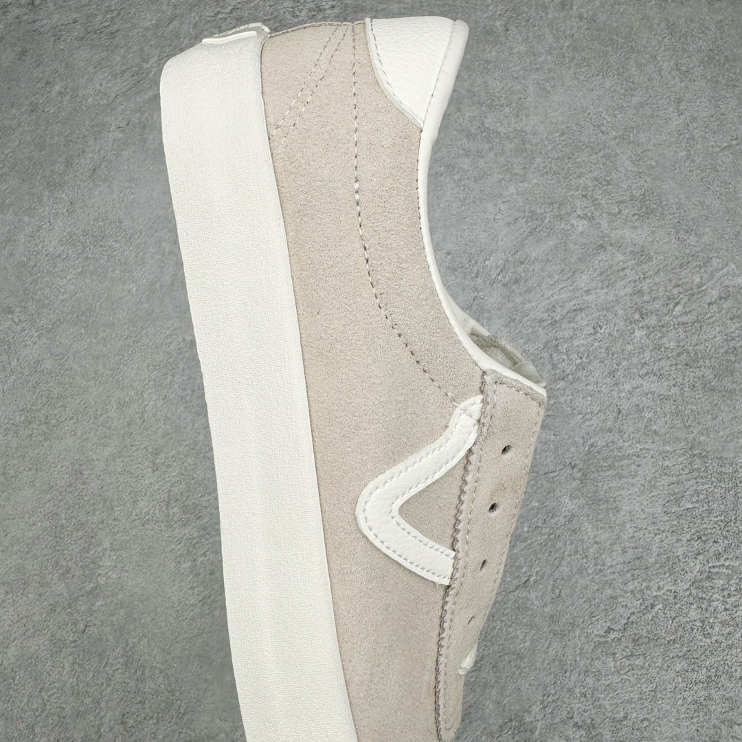 图片[6]-Vans范斯 Premium 高阶支线Sport 73 经典黑白麂皮男女款情侣板鞋休闲帆布鞋 Vans T字头🔥德训鞋来了‼️该支线继承了Vault OG与安纳海姆复古的气质，并加入了可拆卸的鞋垫。鞋身以高档麂皮打造，小巧的T字鞋头拼接设计。搭配梭织唛“OFF THE WALL”鞋舌标也让它显得与众不同 同时米白大底包边和FLYING-V 字侧边条 使经典的复古风格让人眼前一亮。尺码：35 36 36.5 37 38 38.5 39 40 40.5 41 42 42.5 43 44-选品中心