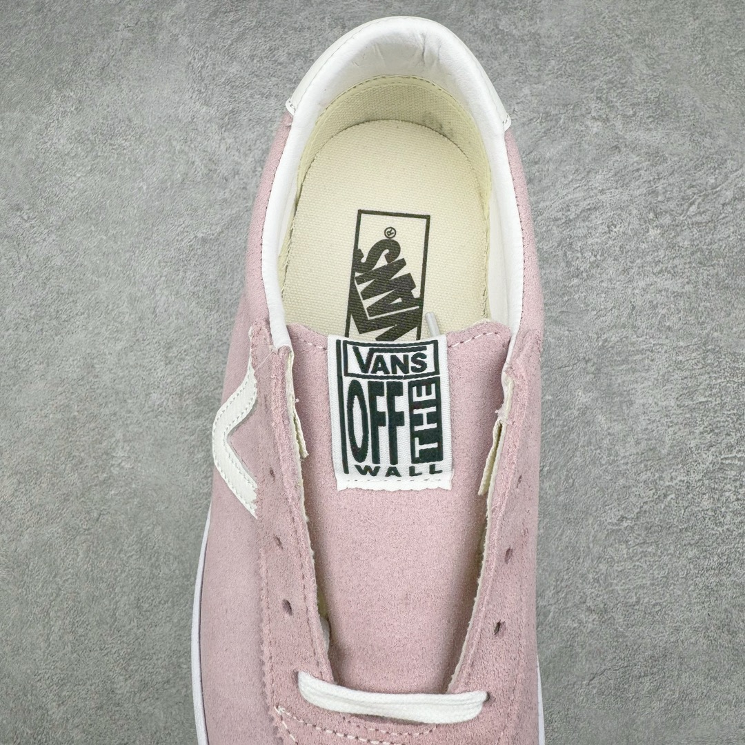 图片[5]-Vans范斯 Premium 高阶支线Sport 73 经典黑白麂皮男女款情侣板鞋休闲帆布鞋 Vans T字头🔥德训鞋来了‼️该支线继承了Vault OG与安纳海姆复古的气质，并加入了可拆卸的鞋垫。鞋身以高档麂皮打造，小巧的T字鞋头拼接设计。搭配梭织唛“OFF THE WALL”鞋舌标也让它显得与众不同 同时米白大底包边和FLYING-V 字侧边条 使经典的复古风格让人眼前一亮。尺码：35 36 36.5 37 38 38.5 39 40 40.5 41 42 42.5 43 44-选品中心