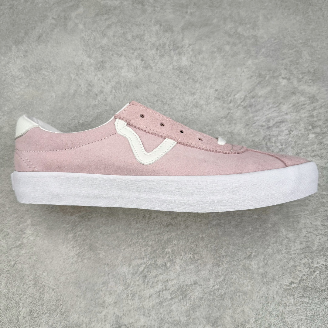 Vans范斯 Premium 高阶支线Sport 73 经典黑白麂皮男女款情侣板鞋休闲帆布鞋 Vans T字头🔥德训鞋来了‼️该支线继承了Vault OG与安纳海姆复古的气质，并加入了可拆卸的鞋垫。鞋身以高档麂皮打造，小巧的T字鞋头拼接设计。搭配梭织唛“OFF THE WALL”鞋舌标也让它显得与众不同 同时米白大底包边和FLYING-V 字侧边条 使经典的复古风格让人眼前一亮。尺码：35 36 36.5 37 38 38.5 39 40 40.5 41 42 42.5 43 44-选品中心