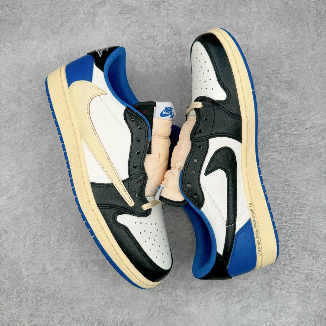 图片[3]-＃FK纯原 Travis Scott x Fragment Design x Air Jordan AJ1 Low OG SP 三方联名闪电倒钩2.0低帮 白蓝黑 DM7866-140 外贸高端零售特供批次 产品品控稳定性领先行业 各方面均可对飙L版 良心定价不杀猪 原厂全套原楦原纸板冲刀磨具开发 原厂皮料加持 原厂港宝加持定型后跟R度完美 同源原厂电绣 鬼脸飞翼针数密度立体效果一致 百分百一致原鞋 原厂拉帮工艺 针距密度一致 后跟弧度收口自然不对折 极致一眼正品既视感 进口玻璃冲刀皮料裁剪零毛边 全鞋电脑针车工艺 品控清洁度最高QC检验标准 免检产品 原厂订购鞋盒、鞋标、防尘纸、鞋撑、鞋带 追求极致的原厂味道 尺码：36 36.5 37.5 38 38.5 39 40 40.5 41 42 42.5 43 44 44.5 45 46 47.5 48.5-选品中心