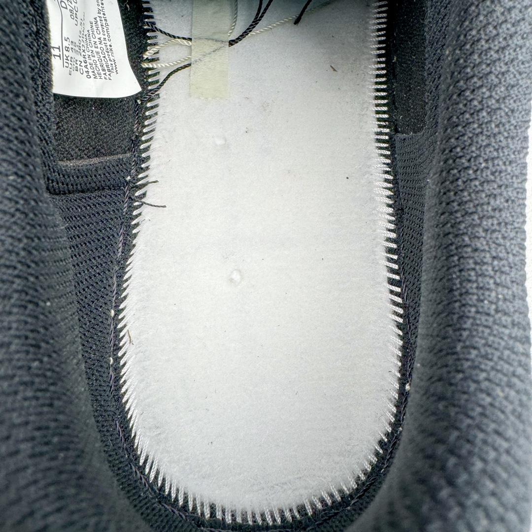 图片[16]-＃FK纯原 Travis Scott x Air Jordan AJ1 Low OG SP TS联名倒钩5.0低帮 白黑橄榄绿 DZ4137-106 外贸高端零售特供批次 产品品控稳定性领先行业 各方面均可对飙L版 良心定价不杀猪 原厂全套原楦原纸板冲刀磨具开发 原厂皮料加持 原厂港宝加持定型后跟R度完美 同源原厂电绣 鬼脸飞翼针数密度立体效果一致 百分百一致原鞋 原厂拉帮工艺 针距密度一致 后跟弧度收口自然不对折 极致一眼正品既视感 进口玻璃冲刀皮料裁剪零毛边 全鞋电脑针车工艺 品控清洁度最高QC检验标准 免检产品 原厂订购鞋盒、鞋标、防尘纸、鞋撑、鞋带 追求极致的原厂味道 尺码：36 36.5 37.5 38 38.5 39 40 40.5 41 42 42.5 43 44 44.5 45 46 47.5 48.5-选品中心