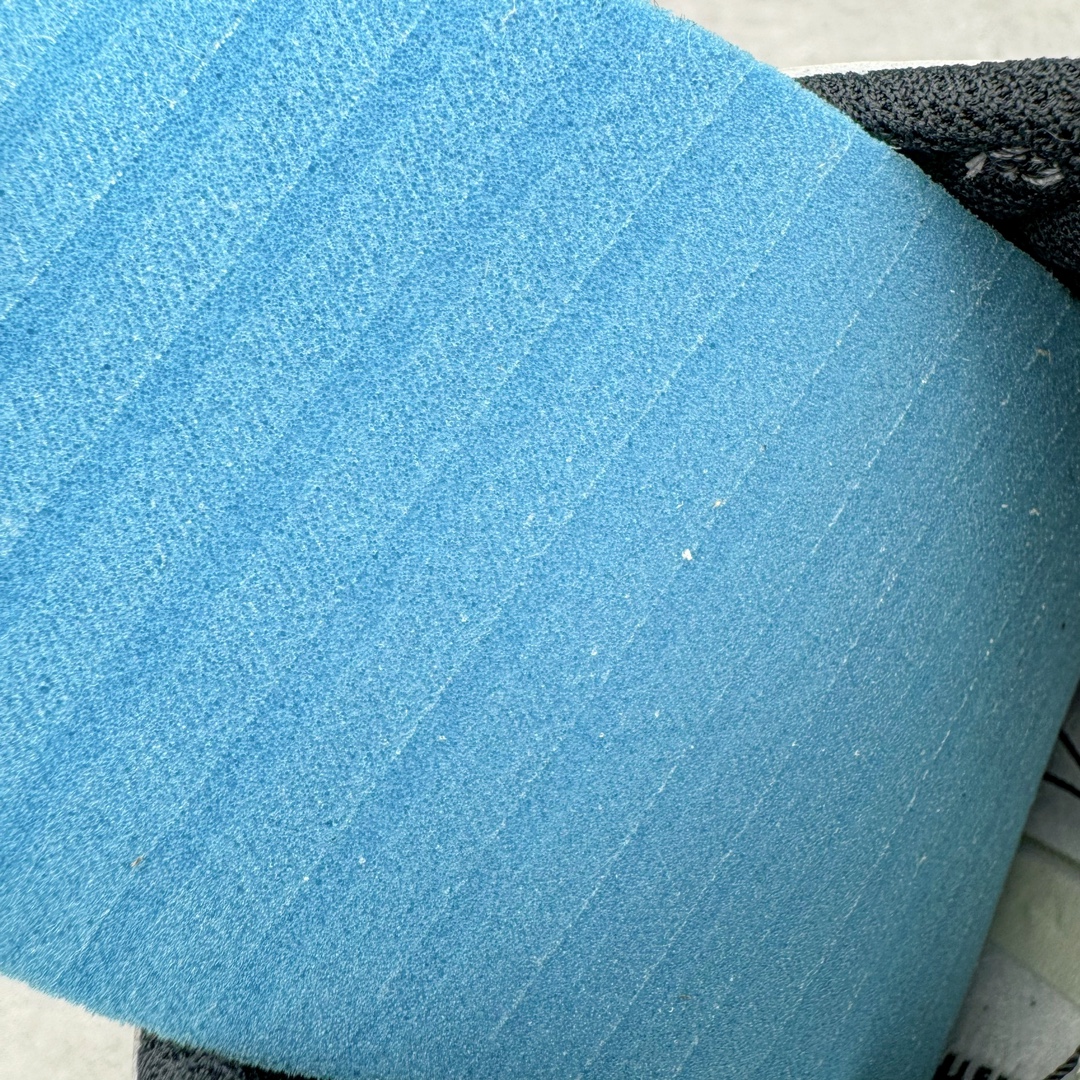 图片[15]-＃FK纯原 Travis Scott x Air Jordan AJ1 Low OG SP TS联名倒钩5.0低帮 白黑橄榄绿 DZ4137-106 外贸高端零售特供批次 产品品控稳定性领先行业 各方面均可对飙L版 良心定价不杀猪 原厂全套原楦原纸板冲刀磨具开发 原厂皮料加持 原厂港宝加持定型后跟R度完美 同源原厂电绣 鬼脸飞翼针数密度立体效果一致 百分百一致原鞋 原厂拉帮工艺 针距密度一致 后跟弧度收口自然不对折 极致一眼正品既视感 进口玻璃冲刀皮料裁剪零毛边 全鞋电脑针车工艺 品控清洁度最高QC检验标准 免检产品 原厂订购鞋盒、鞋标、防尘纸、鞋撑、鞋带 追求极致的原厂味道 尺码：36 36.5 37.5 38 38.5 39 40 40.5 41 42 42.5 43 44 44.5 45 46 47.5 48.5-选品中心