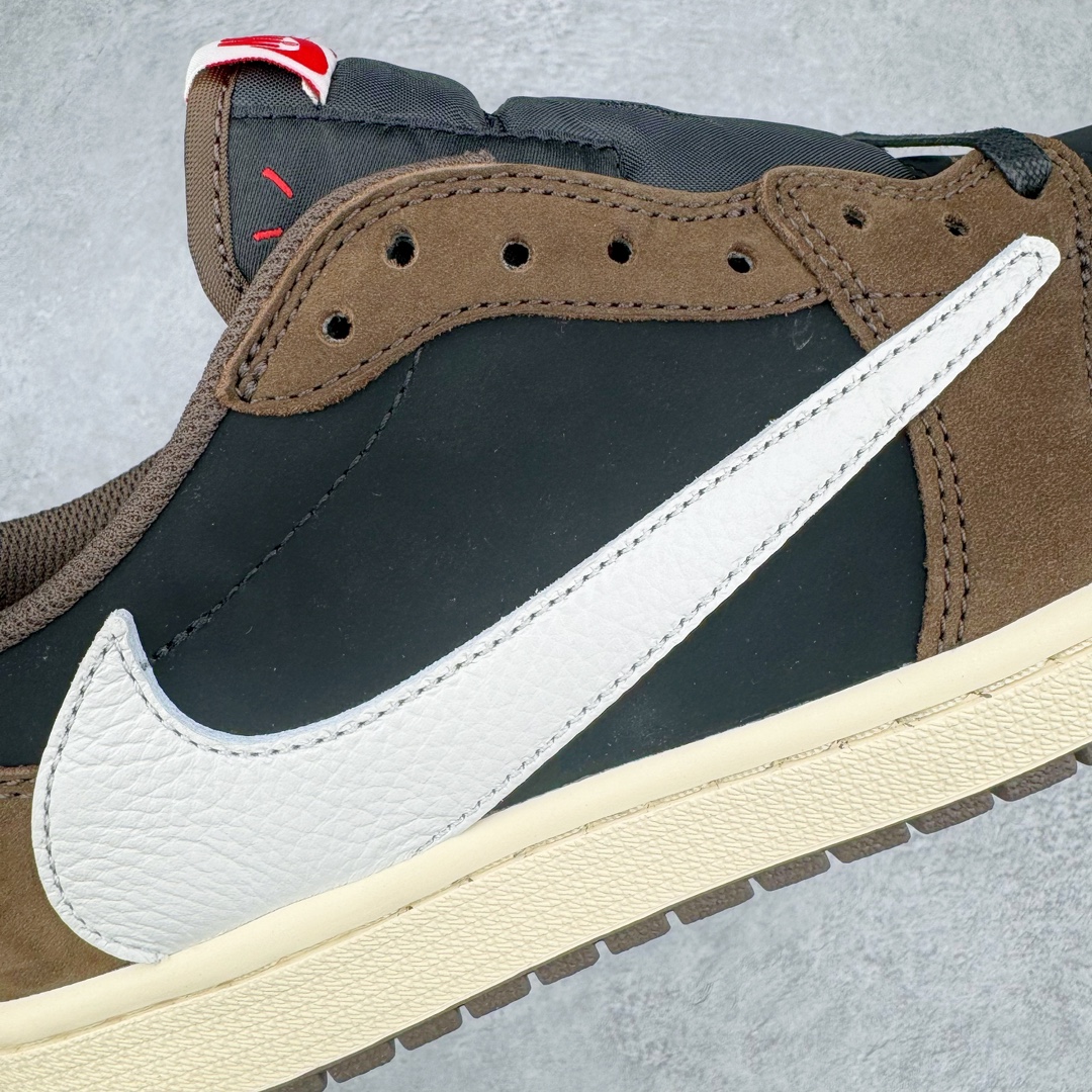 图片[10]-＃FK纯原 Travis Scott x Air Jordan AJ1 Low OG SP TS联名倒钩1.0低帮 深棕 CQ4277-001 外贸高端零售特供批次 产品品控稳定性领先行业 各方面均可对飙L版 良心定价不杀猪 原厂全套原楦原纸板冲刀磨具开发 原厂皮料加持 原厂港宝加持定型后跟R度完美 同源原厂电绣 鬼脸飞翼针数密度立体效果一致 百分百一致原鞋 原厂拉帮工艺 针距密度一致 后跟弧度收口自然不对折 极致一眼正品既视感 进口玻璃冲刀皮料裁剪零毛边 全鞋电脑针车工艺 品控清洁度最高QC检验标准 免检产品 原厂订购鞋盒、鞋标、防尘纸、鞋撑、鞋带 追求极致的原厂味道 尺码：36 36.5 37.5 38 38.5 39 40 40.5 41 42 42.5 43 44 44.5 45 46 47.5 48.5-选品中心