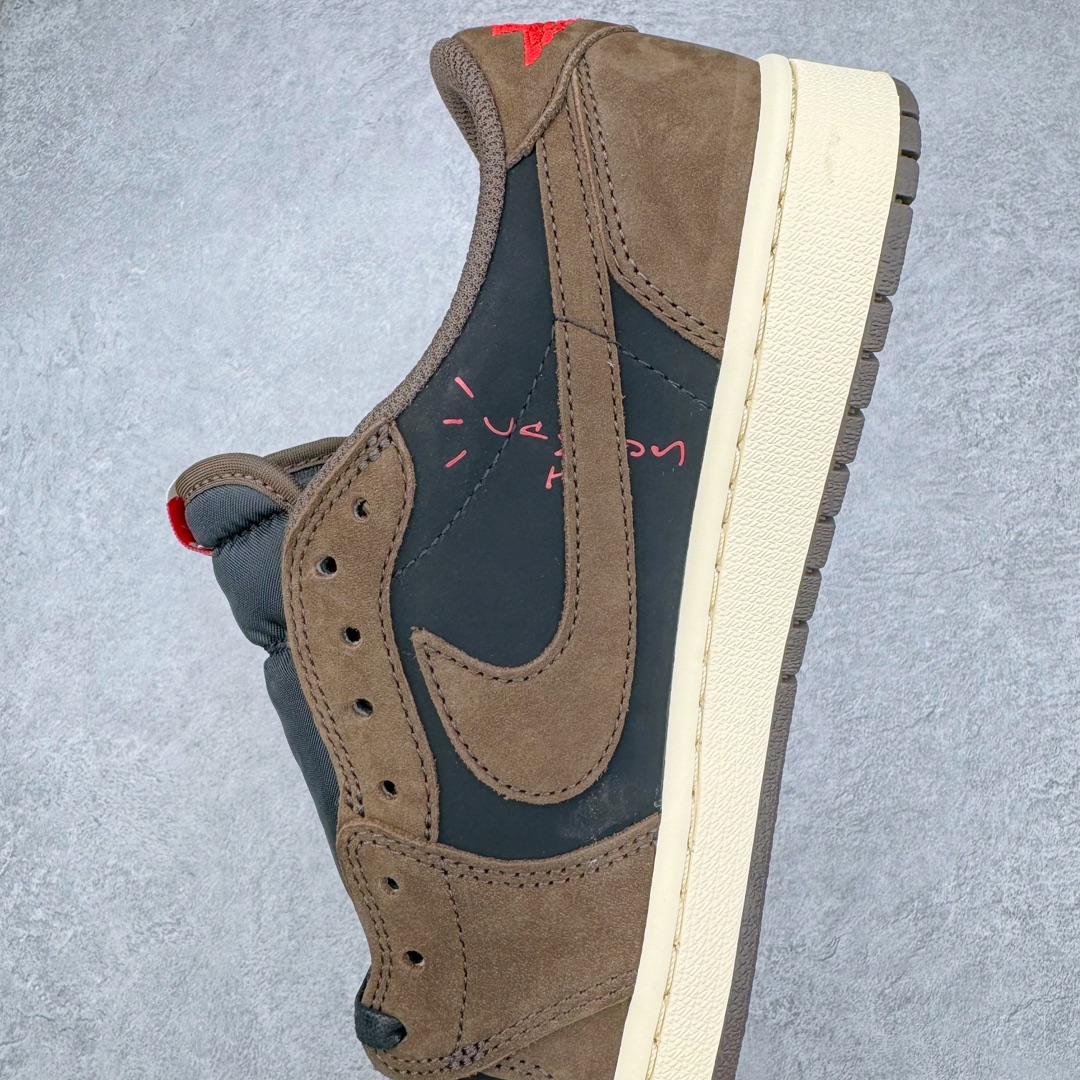 图片[7]-＃FK纯原 Travis Scott x Air Jordan AJ1 Low OG SP TS联名倒钩1.0低帮 深棕 CQ4277-001 外贸高端零售特供批次 产品品控稳定性领先行业 各方面均可对飙L版 良心定价不杀猪 原厂全套原楦原纸板冲刀磨具开发 原厂皮料加持 原厂港宝加持定型后跟R度完美 同源原厂电绣 鬼脸飞翼针数密度立体效果一致 百分百一致原鞋 原厂拉帮工艺 针距密度一致 后跟弧度收口自然不对折 极致一眼正品既视感 进口玻璃冲刀皮料裁剪零毛边 全鞋电脑针车工艺 品控清洁度最高QC检验标准 免检产品 原厂订购鞋盒、鞋标、防尘纸、鞋撑、鞋带 追求极致的原厂味道 尺码：36 36.5 37.5 38 38.5 39 40 40.5 41 42 42.5 43 44 44.5 45 46 47.5 48.5-选品中心