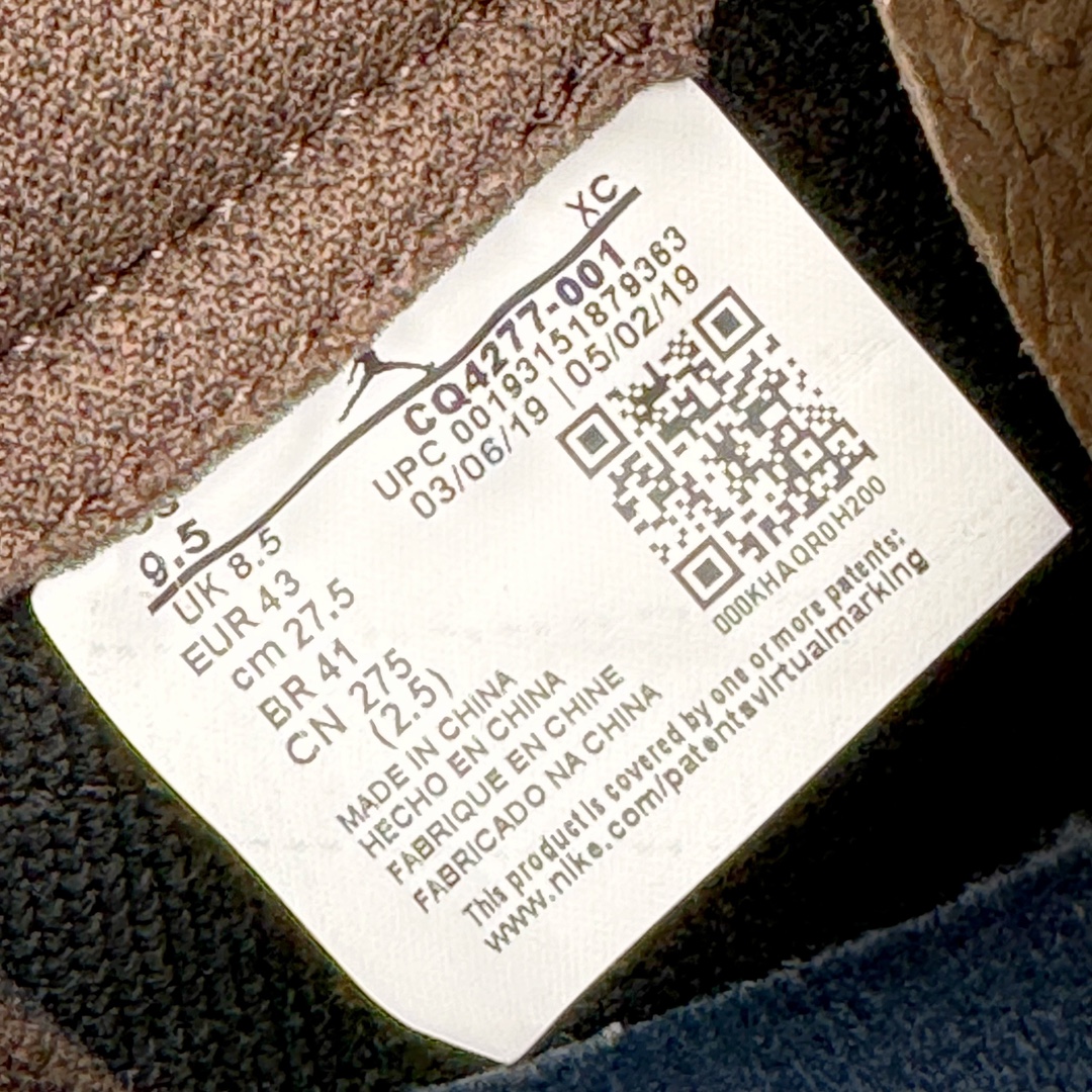 图片[11]-＃FK纯原 Travis Scott x Air Jordan AJ1 Low OG SP TS联名倒钩1.0低帮 深棕 CQ4277-001 外贸高端零售特供批次 产品品控稳定性领先行业 各方面均可对飙L版 良心定价不杀猪 原厂全套原楦原纸板冲刀磨具开发 原厂皮料加持 原厂港宝加持定型后跟R度完美 同源原厂电绣 鬼脸飞翼针数密度立体效果一致 百分百一致原鞋 原厂拉帮工艺 针距密度一致 后跟弧度收口自然不对折 极致一眼正品既视感 进口玻璃冲刀皮料裁剪零毛边 全鞋电脑针车工艺 品控清洁度最高QC检验标准 免检产品 原厂订购鞋盒、鞋标、防尘纸、鞋撑、鞋带 追求极致的原厂味道 尺码：36 36.5 37.5 38 38.5 39 40 40.5 41 42 42.5 43 44 44.5 45 46 47.5 48.5-选品中心