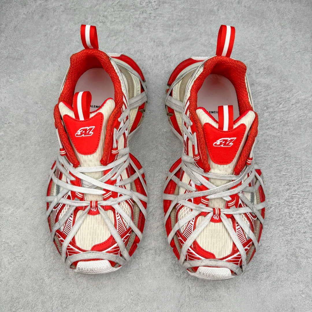 图片[2]-＃纯原 BALENCIAGA 3XL Sneakers 巴黎世家十代网布系带低帮走秀复古老爹鞋 全套原纸板楦头开发 最原汁原味的灵魂版型 全鞋荧光划线卡点 胶水把控整洁度追求极致完美 每一双都是工艺品 多重QC质检 超越公司货的品控标准 实实在在的免检产品 原盒原配 正确字体电绣 粗细、位置、大小正确 侧边TPU 透气孔匹配意产原版 正确分离大底 TPU软底 原版一致大底LOGO 立体感十足 原厂皮料水洗做旧 采购原厂网纱 不含皮革 网布材料和聚氨酯 磨损效果 鞋头边缘和后帮 Balenciaga 徽标 鞋面和后跟凸印尺码 鞋舌 3XL 橡胶品牌标识和反光细节 鞋帮拉袢和鞋舌拉祥 配反光细节 备用鞋带在鞋履前侧 可在穿着前取下 便于不同造型搭配 偏大一码 尺码：35 36 37 38 39 40 41 42 43 44 45 46-选品中心