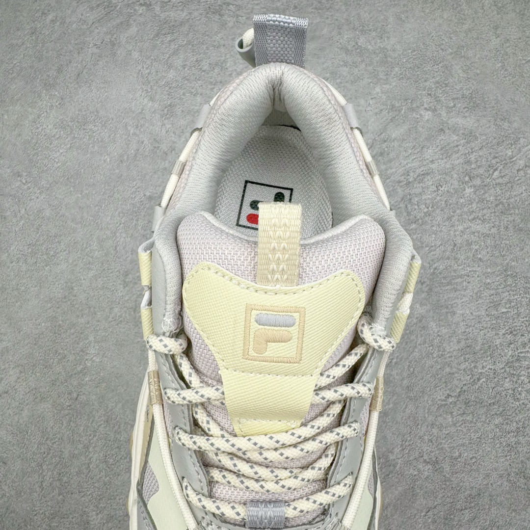 图片[5]-FILA FUSION 斐乐潮牌防滑耐磨轻便运动鞋 FUSION 系列传承了 FILA 的百年基因，融入年轻运动及潮流文化，成为引领变革、创新突破的一代。以“1+N” 的跨界合作模式重现经典的同时创造经典。带来最出其不意的跨界合作惊喜。同时，FILAFUSION把FILA 的 DNA 融入到定制体验里，你可以随心制造厲于你的产品。FILA FUSION 的鞋家族涵盖了老爹鞋、跑步鞋、网球鞋、季节款。风格复古新潮，满足了时尚人士出行及各类运动的搭配需求，成为当下年轻人筷拥的鞋类品牌之一。FILA FUSION 走进年轻人的世界，通过年轻人运动，街舞，滑板，篮球，展现 FILA FUSION 的潮流态度和年轻文化。FILA FUSION 认为末来属于引领变革、创新突破的年轻一代，让我们一起构成 FILA 未来的蓝图吧！尺码：36 36.5 37.5 38 38.5 39 40 40.5 41 42 42.5 43 44 44.5 45-选品中心