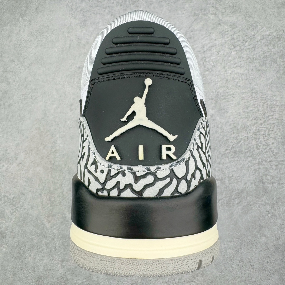 图片[8]-零售💰260 ＃PB Air Jordan Legacy AJ312 Low 低帮复古篮球鞋 白棕 CD7069-131 市场最强独一档产物 全套原纸板楦头开发 原厂大底磨具加持立体防滑纹理 原档数据后跟TPU子母扣魔术贴 原装可视Air Sole气垫 原汁原味最完美的312代版型 唯一正确鞋头趴度弧度高度鞋身腰线 进口港宝加持 后跟自然饱满 全鞋荧光划线卡点 追求极致完美 每一双都是工艺品 多重QC质检 超越公司货的品控标准 实实在在的免检产品 鞋身采用了皮革材质打造 横跨鞋面的魔术贴十分吸睛 侧面的Swoosh Logo的一部分被鞋面遮挡了一部分 颇具玩味 魔术贴上标有NK标识 而鞋舌上是Jordan的经典红色飞翼Logo 后跟和鞋底均采用了AJ3的设计 后跟上同样也使用了经典的爆裂纹图案 SIZE：36 36.5 37.5 38 38.5 39 40 40.5 41 42 42.5 43 44 44.5 45 46 47.5 编码：by2936060-运动鞋