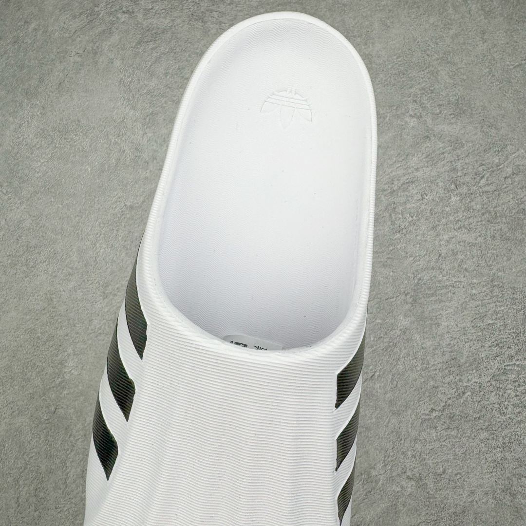 图片[5]-AD adiFOM Superstar MULE 贝壳头版一脚蹬半拖鸭掌鞋半拖 IF6184 产品基于标志性 Superstar 鞋款轮廓的同时 利用可再生的甘蔗加工物材料制成一体式泡沫鞋身 无鞋带设计更加方便穿脱 点睛之笔在于标志性的三道杠出现在鞋子的两侧 鞋跟贴片上饰有品牌标志性的三叶草压花 尺码：36 36.5 37 37.538 38.5 39 40 40.5 41 42 42.5 43 44 44.5 45-选品中心