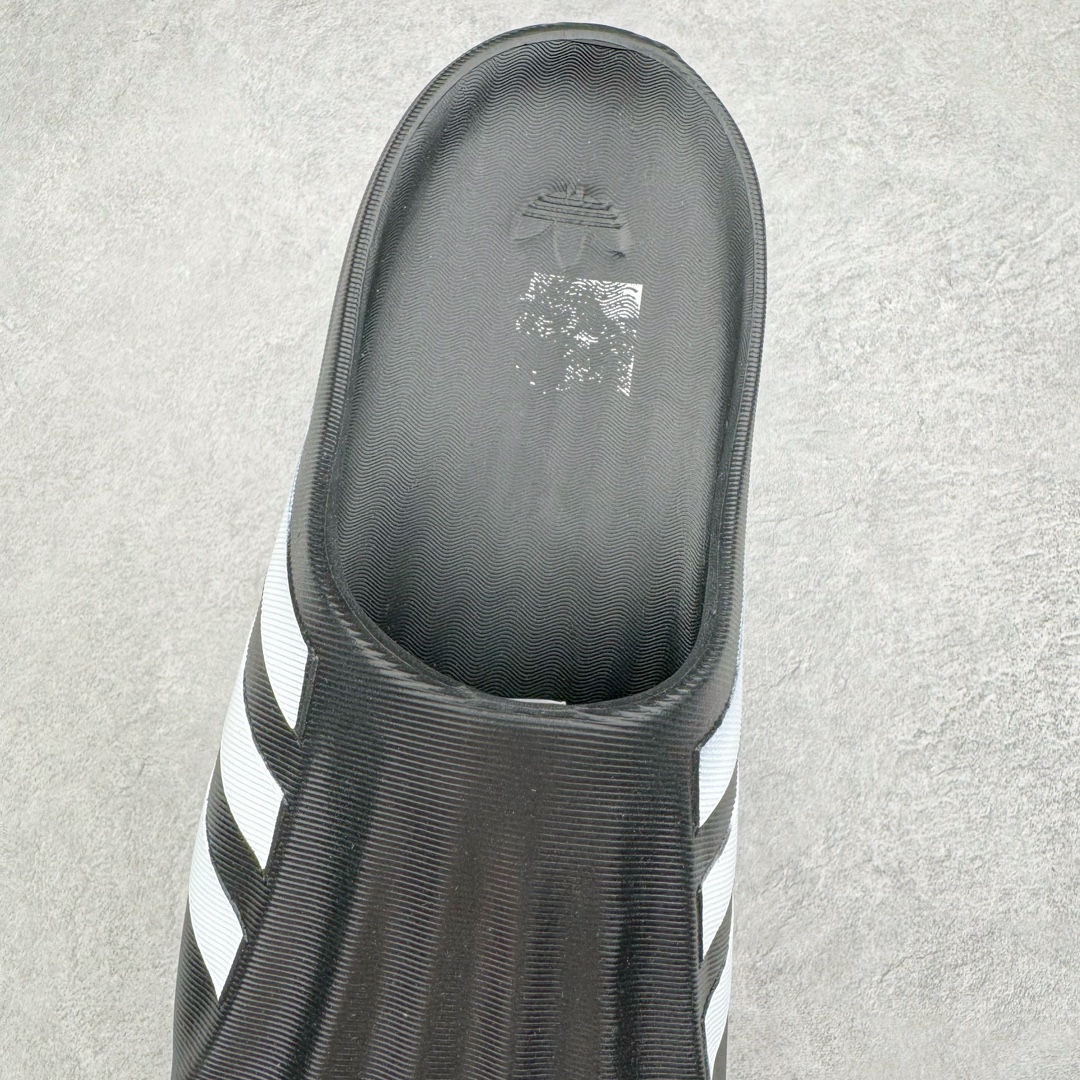 图片[5]-AD adiFOM Superstar MULE 贝壳头版一脚蹬半拖鸭掌鞋半拖 IG8277 产品基于标志性 Superstar 鞋款轮廓的同时 利用可再生的甘蔗加工物材料制成一体式泡沫鞋身 无鞋带设计更加方便穿脱 点睛之笔在于标志性的三道杠出现在鞋子的两侧 鞋跟贴片上饰有品牌标志性的三叶草压花 尺码：36 36.5 37 37.538 38.5 39 40 40.5 41 42 42.5 43 44 44.5 45-选品中心