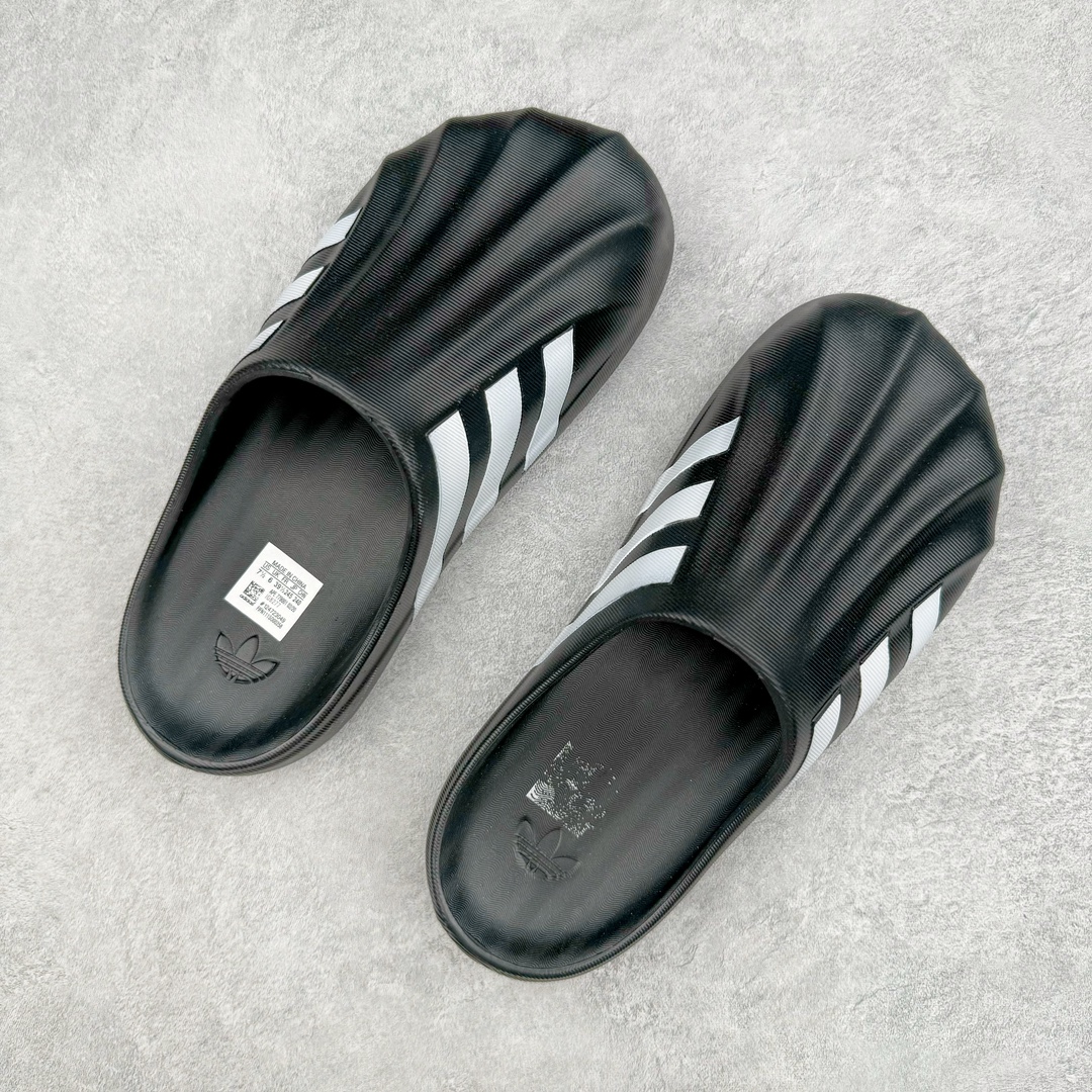 图片[3]-AD adiFOM Superstar MULE 贝壳头版一脚蹬半拖鸭掌鞋半拖 IG8277 产品基于标志性 Superstar 鞋款轮廓的同时 利用可再生的甘蔗加工物材料制成一体式泡沫鞋身 无鞋带设计更加方便穿脱 点睛之笔在于标志性的三道杠出现在鞋子的两侧 鞋跟贴片上饰有品牌标志性的三叶草压花 尺码：36 36.5 37 37.538 38.5 39 40 40.5 41 42 42.5 43 44 44.5 45-选品中心