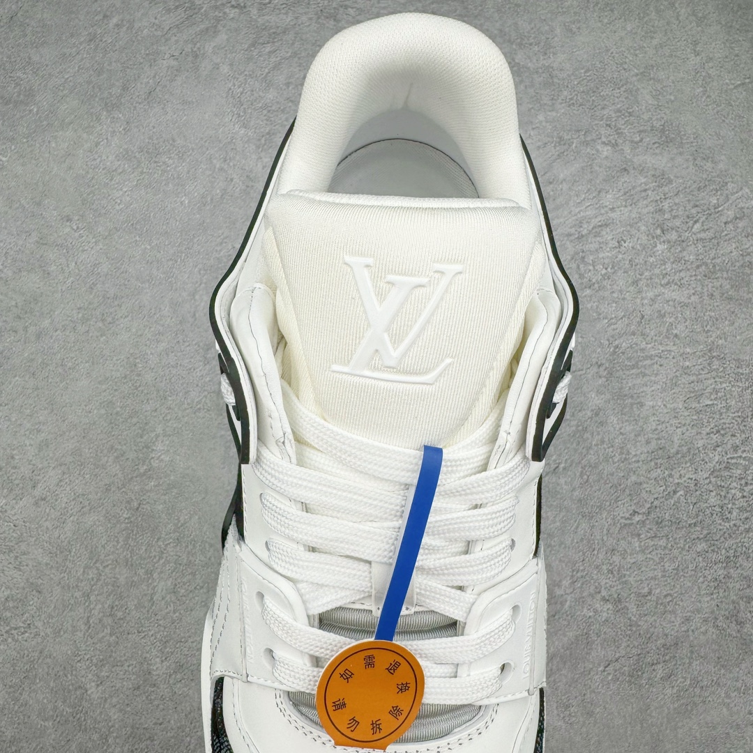 图片[5]-零售💰540 ＃K纯原 Louis Vuitton Trainer lv时装走秀运动鞋 做旧系列 市场所有版本中综合最强的货品 GD实力大厂出品  全网最全配色更新最快 最成熟的做工稳定的品控  完美鞋型超高的清洁度 零毛边线头瑕疵 全套原楦原纸版原鞋开模 全网最具灵魂的版型 正确原装黄色鞋盒 正确中底印花 鞋面印花3D高频深度立体 全鞋电脑针车 紧密相连 针距密度一致 环保乳胶注塑鞋垫 厚度脚感还原原版 皮面裁剪部位 统一油边封口工艺 原装橡胶大底含胶量大底组合零偏差 专柜全套包装 防尘袋 说明书 质保卡 男女鞋 尺码：35 36 37 38 39 40 41 42 43 44 45 编码：Fby5936040-运动鞋