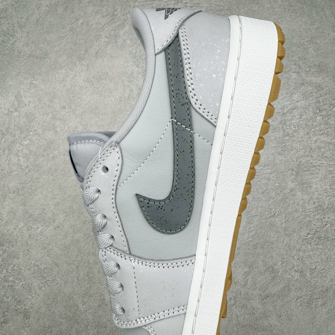 图片[7]-零售💰340 ＃DT纯原 Air Jordan AJ1 Low Golf 高尔夫 灰蓝 DD9315-006 市面唯一纯原级别 完美零毛边处理 原厂内置全掌气垫 价格定位良心 几十个配色陆续出 平台专用代工流水线出品 一眼公司既视感 拿到手的一瞬间就与众不同 碾压市面所有版本 认准细节 全部原鞋开发 每一个配色都会采购原鞋确认细节 打破市面看图做货无好货之说 细节精确 所有配色原数据档案开发！ 尺码：35.5 36 37.5 38 38.5 39 40 40.5 41 42 42.5 43 44 44.5 45 46 编码：by3936040-运动鞋