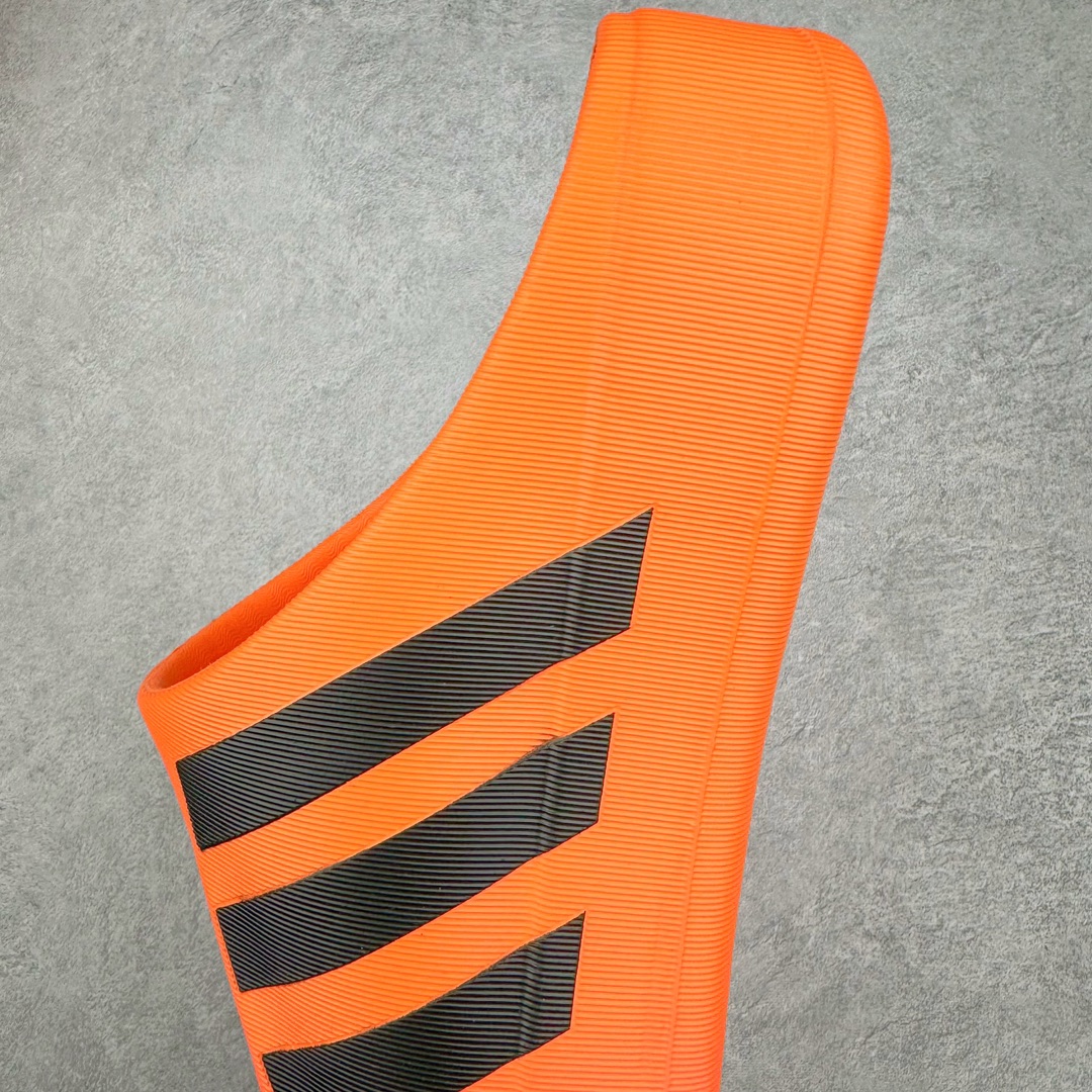 图片[7]-＃H11纯原 AD adiFOM Superstar MULE 贝壳头版一脚蹬半拖鸭掌鞋半拖 JP5686 重金购入原鞋及原档案磨具生产指令开发 鞋头部位凹凸有致 横向大面积波浪纹理 后跟Logo 凹凸明显 轮廓分明 描漆定位精准 公整无偏差不溢出 LOGO内侧钢印清晰工整 原厂磨具全鞋无多余毛边 同源公司EVA粒子环保塑料 原厂指令配方 无任何异味 弹性卡色均保持原鞋一致 匠心打造 鞋口弧度大小 鞋面色泽质感同步原鞋 LOGO内侧钢印清晰工整 中底部分带原厂钢印编号 原厂Ortholite欧斯莱鞋垫 区别掉渣海玻璃鞋垫 吸汗防臭的效果无法相提并论 原厂定制原标 同比ZP 符合人体设计 产品基于标志性 Superstar 鞋款轮廓的同时 利用可再生的甘蔗加工物材料制成一体式泡沫鞋身 无鞋带设计更加方便穿脱 点睛之笔在于标志性的三道杠出现在鞋子的两侧 鞋跟贴片上饰有品牌标志性的三叶草压花 偏小一码 尺码：35.5 36 36.5 37 38 38.5 39 40 40.5 41 42 42.5 43 44 44.5 45 46-选品中心