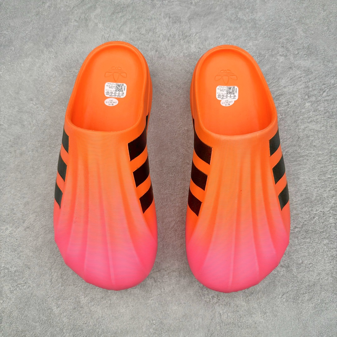 图片[2]-＃H11纯原 AD adiFOM Superstar MULE 贝壳头版一脚蹬半拖鸭掌鞋半拖 JP5686 重金购入原鞋及原档案磨具生产指令开发 鞋头部位凹凸有致 横向大面积波浪纹理 后跟Logo 凹凸明显 轮廓分明 描漆定位精准 公整无偏差不溢出 LOGO内侧钢印清晰工整 原厂磨具全鞋无多余毛边 同源公司EVA粒子环保塑料 原厂指令配方 无任何异味 弹性卡色均保持原鞋一致 匠心打造 鞋口弧度大小 鞋面色泽质感同步原鞋 LOGO内侧钢印清晰工整 中底部分带原厂钢印编号 原厂Ortholite欧斯莱鞋垫 区别掉渣海玻璃鞋垫 吸汗防臭的效果无法相提并论 原厂定制原标 同比ZP 符合人体设计 产品基于标志性 Superstar 鞋款轮廓的同时 利用可再生的甘蔗加工物材料制成一体式泡沫鞋身 无鞋带设计更加方便穿脱 点睛之笔在于标志性的三道杠出现在鞋子的两侧 鞋跟贴片上饰有品牌标志性的三叶草压花 偏小一码 尺码：35.5 36 36.5 37 38 38.5 39 40 40.5 41 42 42.5 43 44 44.5 45 46-选品中心