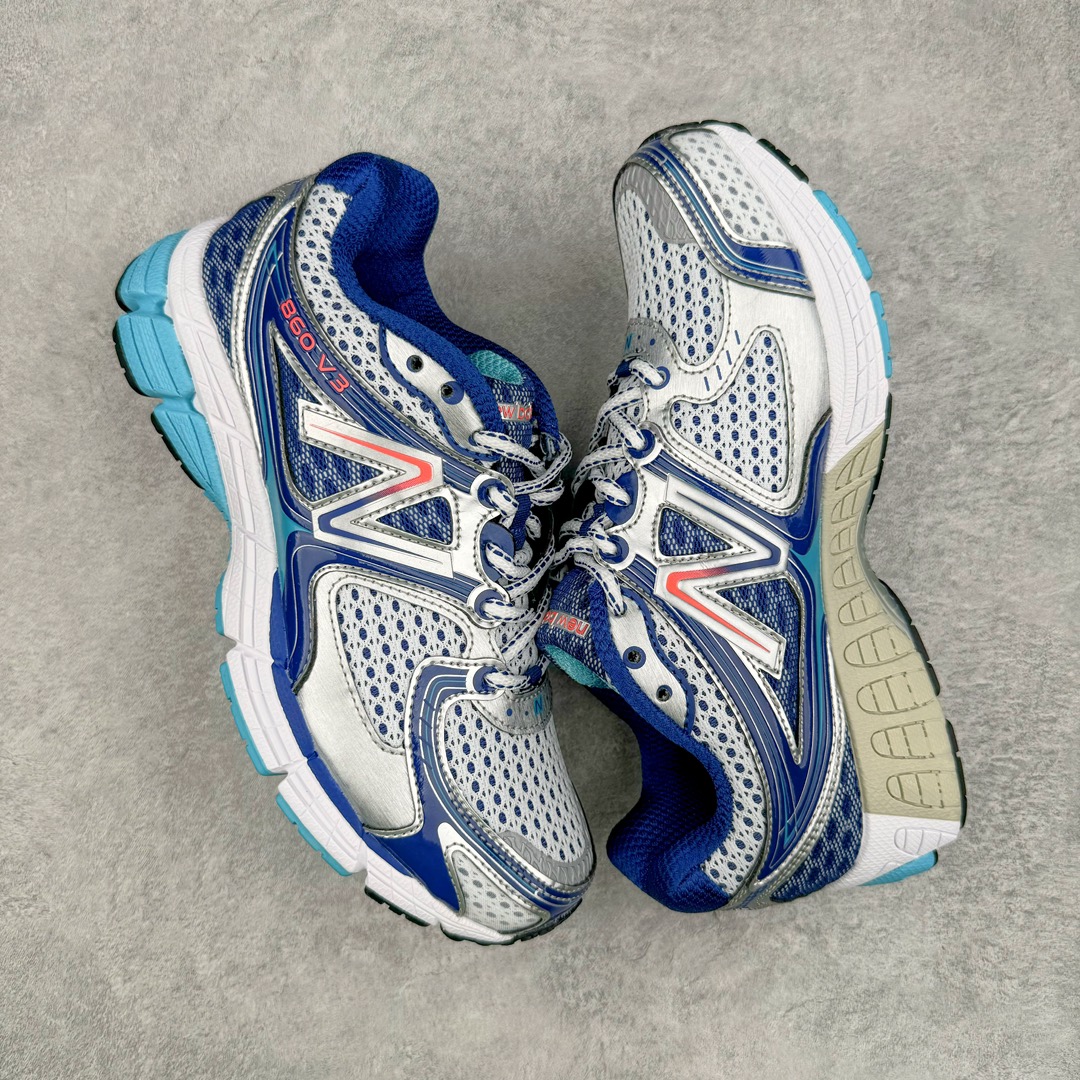 图片[3]-零售💰280 ＃M3纯原 New Balance ML860V3 NB新百伦系列经典复古老爹风休闲运动慢跑鞋 860 是New Balance 著名的复古跑鞋型号 其heyday 需追溯至90 年代初期 回顾历史 以复兴860 为目标 推出这款经典跑鞋的全新升级版860 V3 而英国球鞋名所Footpatrol 也为这双新生款型打造一辑特别型录 新版本将N-ergy 与Acteva Lite 技术巧妙融合 其中前者可吸收冲击力 具优越减震性与弹性 而后者则使860V3保持轻巧、光滑的外观轮廓 球鞋采用开放式网眼制成 并附带恰到好处的金属饰面 亦为传统运动鞋带去更浓郁的现代气息 860V3在具备专业跑步鞋韧性的同时 也拥有围绕生活方式哲学而诞生的时髦感 不仅能够匹配日常风格 还适合用以塑造urban style 各位city boy 不要错过了 尺码：36 37 37.5 38 38.5 39.5 40 40.5 41 42 42.5 43 44 44.5 45 编码：Mby2936080-运动鞋