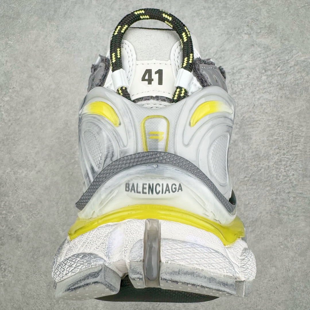 图片[8]-零售💰530 ＃VG零售版 BALENCIAGA Runner Sneaker 巴黎世家七代慢跑系列低帮复古野跑潮流运动鞋老爹鞋 尼龙和网布材质 磨损效果 鞋头边缘印有尺码 背面浮印尺码 外侧印有跑者徽标 鞋舌刺绣 Balenciaga 品牌标识 鞋跟背面 Balenciaga品牌标识 材质采用65%聚氨酯、35%聚酯纤维 全新 Runner 鞋型轮廓借鉴于 2000 年初的复古线条 搭载大网眼面料制成鞋面基础，由粉色、白色尼龍与橡胶质地覆盖鞋面诠释线条感 当中透过几道手缝线与折损痕更是精准的掌握历经时间淬炼的破旧痕迹 延续其手法至鞋领、鞋跟、鞋带、中底等部分均饰有破损及脏污之貌 尤其是鞋领处与鞋带孔眼条更是采用不规则做旧技术将内容物泡棉随机露出 尺码：35 36 37 38 39 40 41 42 43 44 45 46 编码：by5936030-运动鞋