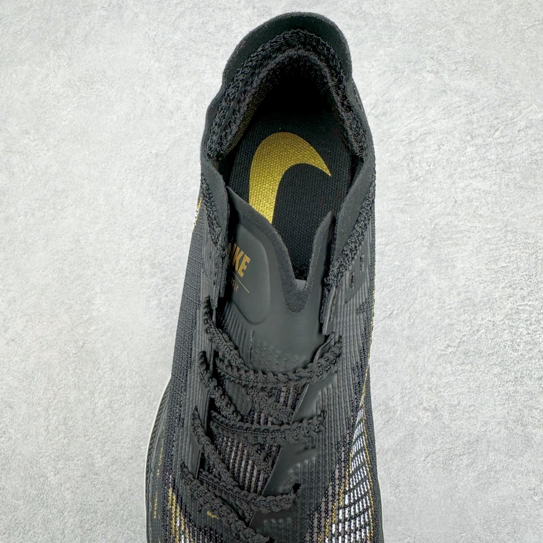 图片[5]-零售💰190 ＃福利特价‼NK ZoomX Vaporfly Next% 破2马拉松跑鞋 细节整体升级 这款next%和上一款4%的鞋最大区的别于在鞋面面料 鞋面使用了全新 Vaporweave 科技 这种类似蝉翼的材质相比 Flyknit 更加轻薄透气 非对称的鞋带系统和泡棉护垫的加入令舒适度更高 鞋头辅以超大的 Swoosh 点缀 再配上流线型外观设计 时尚感十足 SIZE：36 36.5 37.5 38 38.5 39 40 40.5 41 42 42.5 43 44 44.5 45 编码：Bby1936090-运动鞋