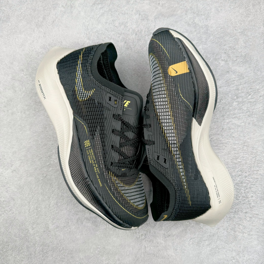 图片[3]-零售💰190 ＃福利特价‼NK ZoomX Vaporfly Next% 破2马拉松跑鞋 细节整体升级 这款next%和上一款4%的鞋最大区的别于在鞋面面料 鞋面使用了全新 Vaporweave 科技 这种类似蝉翼的材质相比 Flyknit 更加轻薄透气 非对称的鞋带系统和泡棉护垫的加入令舒适度更高 鞋头辅以超大的 Swoosh 点缀 再配上流线型外观设计 时尚感十足 SIZE：36 36.5 37.5 38 38.5 39 40 40.5 41 42 42.5 43 44 44.5 45 编码：Bby1936090-运动鞋