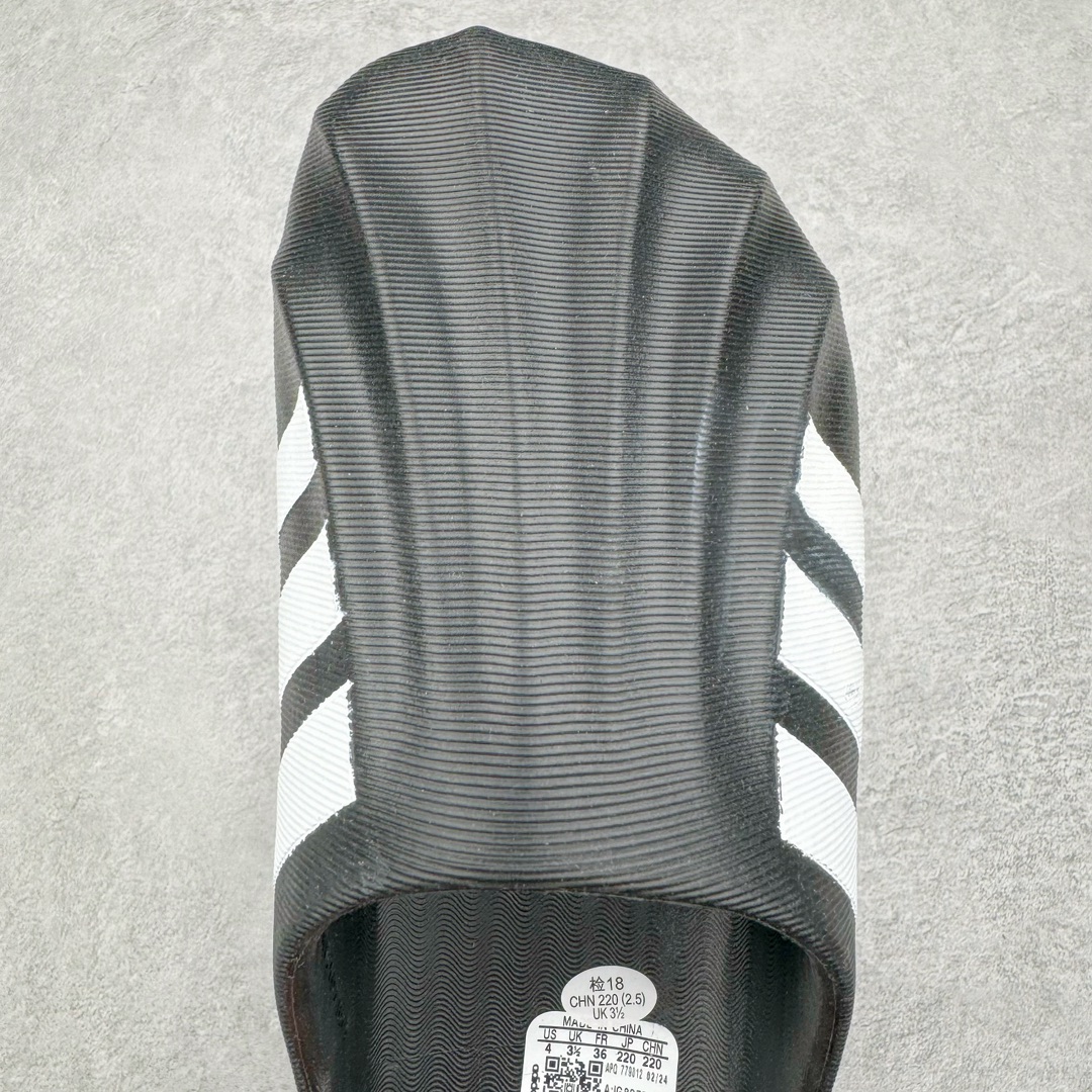 图片[4]-＃H11纯原 AD adiFOM Superstar MULE 贝壳头版一脚蹬半拖鸭掌鞋半拖 IG8277 重金购入原鞋及原档案磨具生产指令开发 鞋头部位凹凸有致 横向大面积波浪纹理 后跟Logo 凹凸明显 轮廓分明 描漆定位精准 公整无偏差不溢出 LOGO内侧钢印清晰工整 原厂磨具全鞋无多余毛边 同源公司EVA粒子环保塑料 原厂指令配方 无任何异味 弹性卡色均保持原鞋一致 匠心打造 鞋口弧度大小 鞋面色泽质感同步原鞋 LOGO内侧钢印清晰工整 中底部分带原厂钢印编号 原厂Ortholite欧斯莱鞋垫 区别掉渣海玻璃鞋垫 吸汗防臭的效果无法相提并论 原厂定制原标 同比ZP 符合人体设计 产品基于标志性 Superstar 鞋款轮廓的同时 利用可再生的甘蔗加工物材料制成一体式泡沫鞋身 无鞋带设计更加方便穿脱 点睛之笔在于标志性的三道杠出现在鞋子的两侧 鞋跟贴片上饰有品牌标志性的三叶草压花 偏小一码 尺码：35.5 36 36.5 37 38 38.5 39 40 40.5 41 42 42.5 43 44 44.5 45 46-选品中心